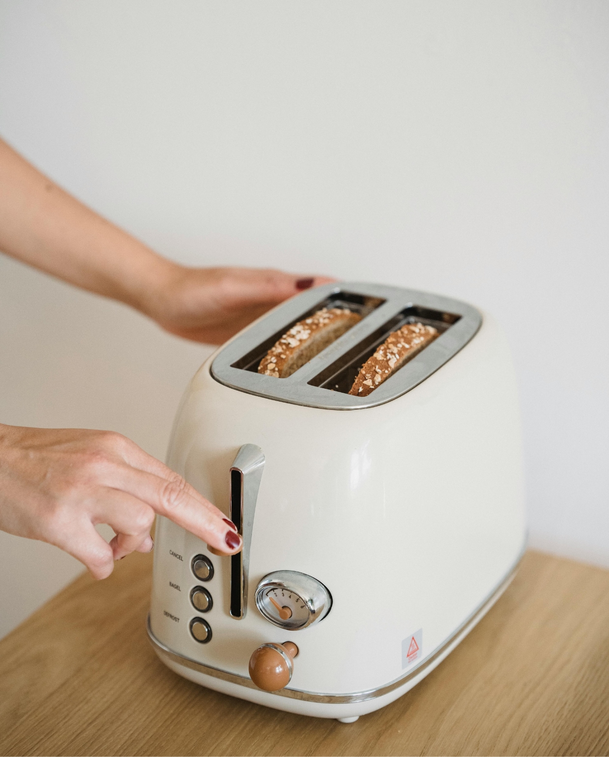Broodrooster grondig schoonmaken? Zo pak je ook de binnenkant mee Pexels