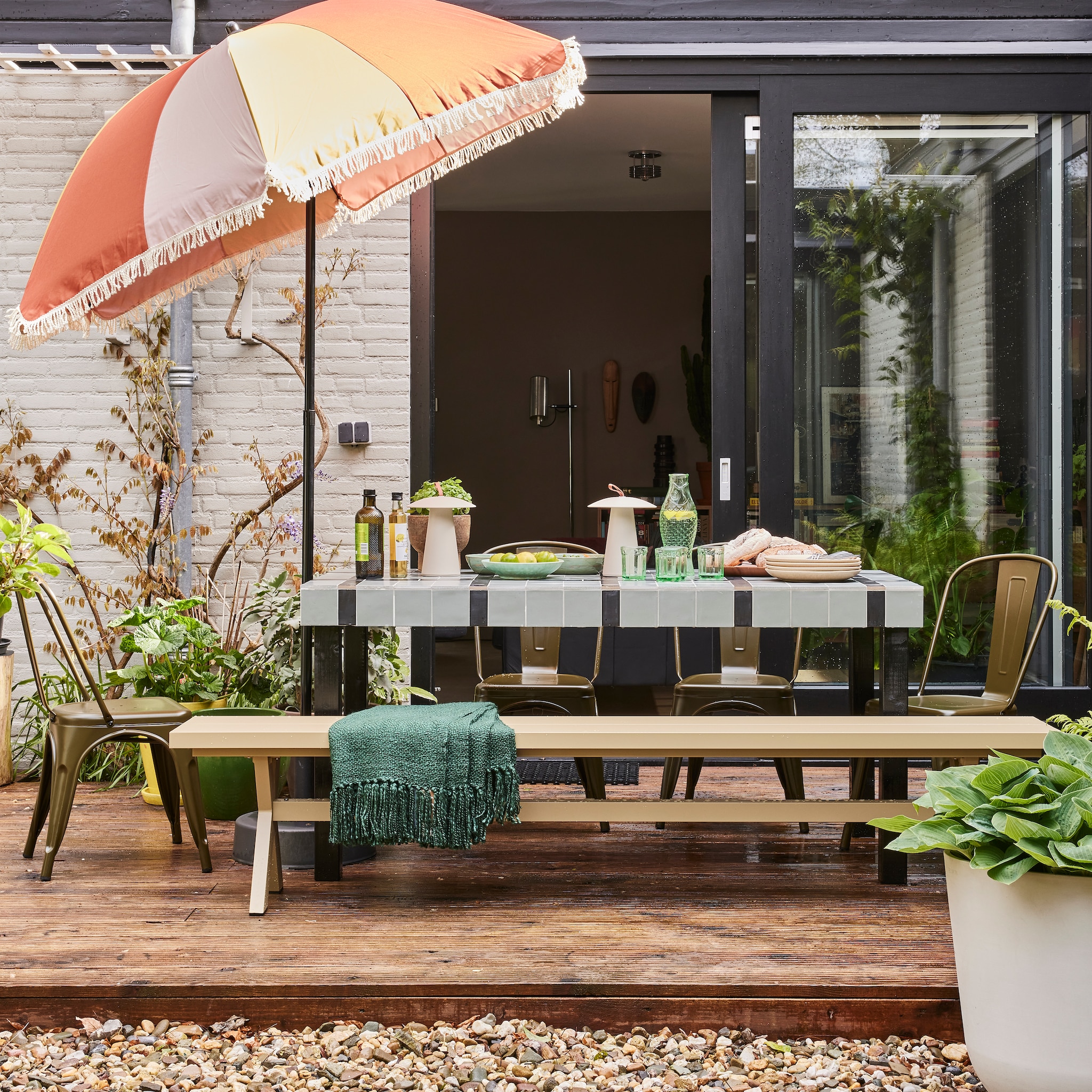 buiten stopcontact aanleggen in de tuin