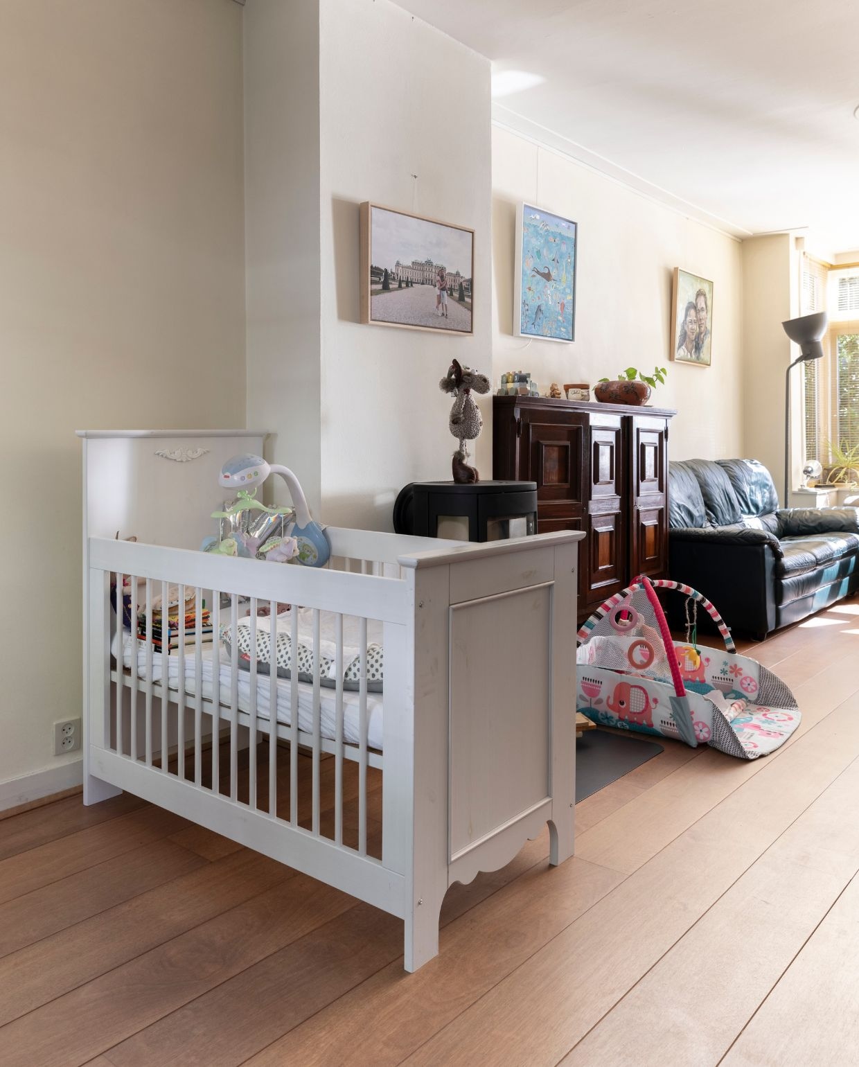 Weer verliefd op je huis aflevering 11 seizoen 21 2024, Eva in Delft Weer verliefd op je huis aflevering 11 seizoen 21 2024 | styling Eva van de Ven | fotografie Sonja Velda
