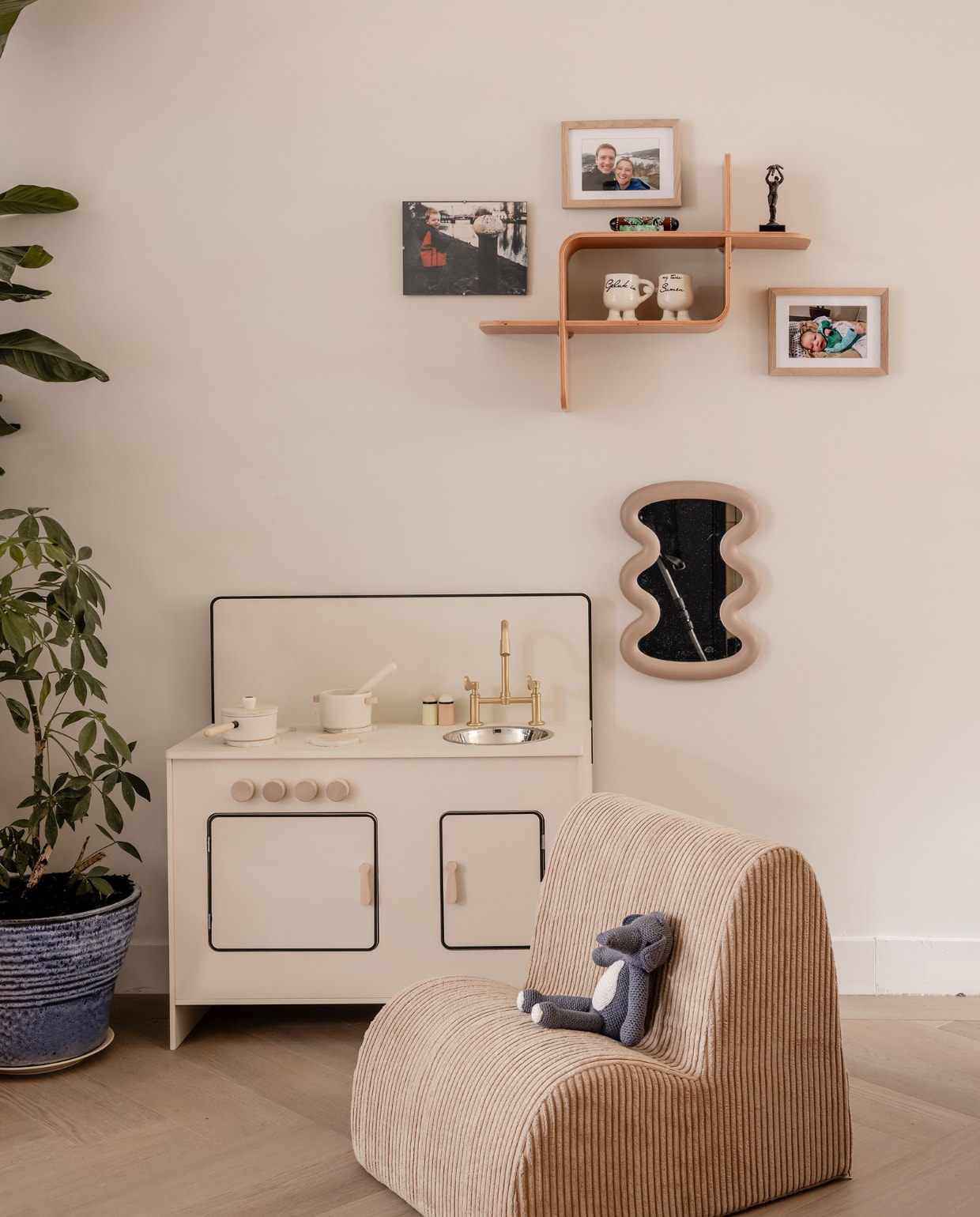 Weer verliefd op je huis aflevering 11 seizoen 21 2024, Eva in Delft Weer verliefd op je huis aflevering 11 seizoen 21 2024 | styling Eva van de Ven | fotografie Sonja Velda