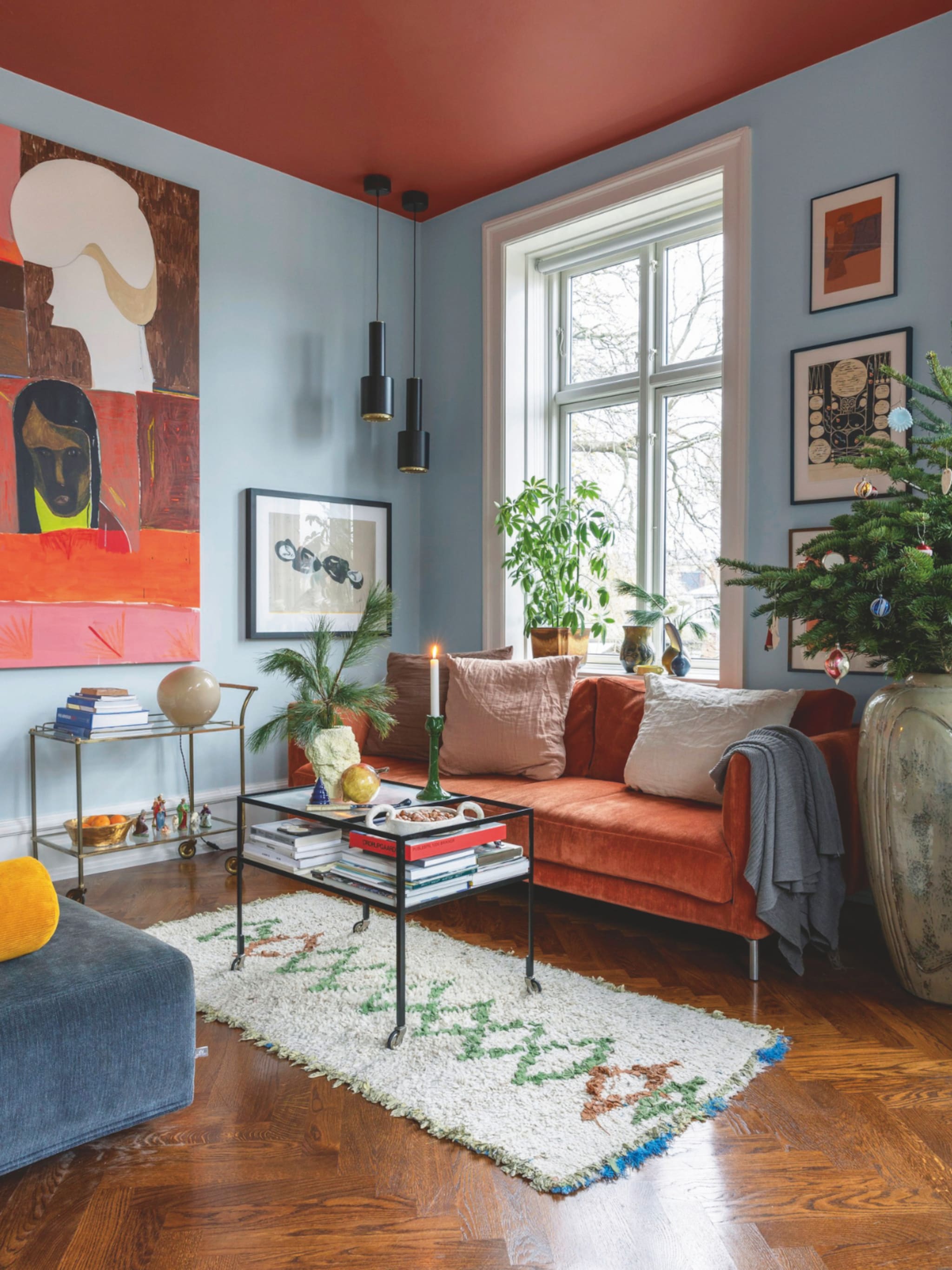 binnenkijken in appartement met vintage kerstsfeer