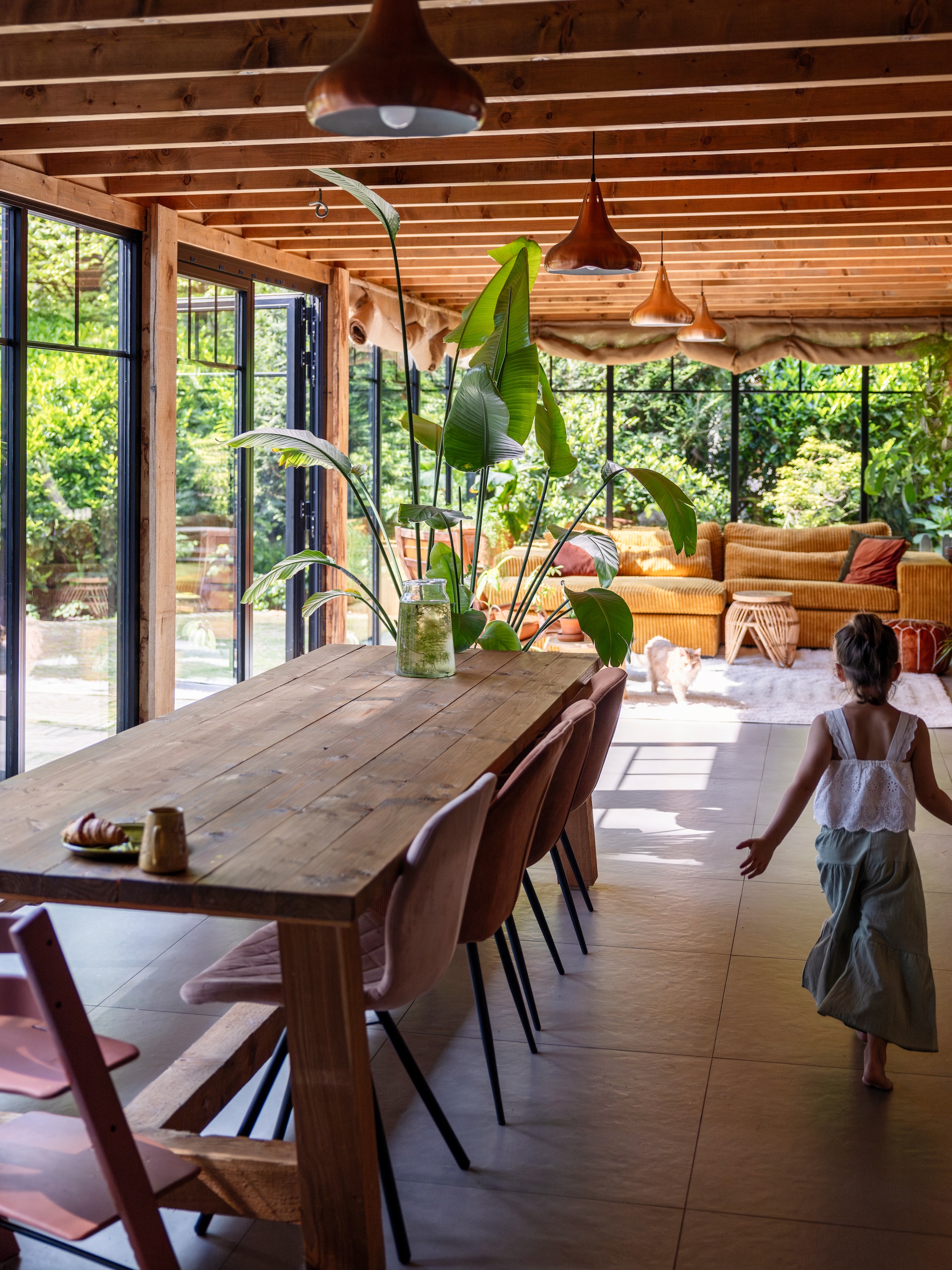 ruimte met veel ramen indelen