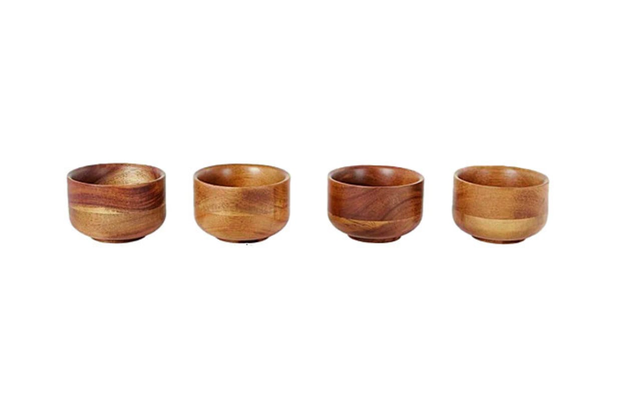 Houten theemokken Collage collection door Utilise.objects, 4 stuks € 56,- (serax.com). Serax