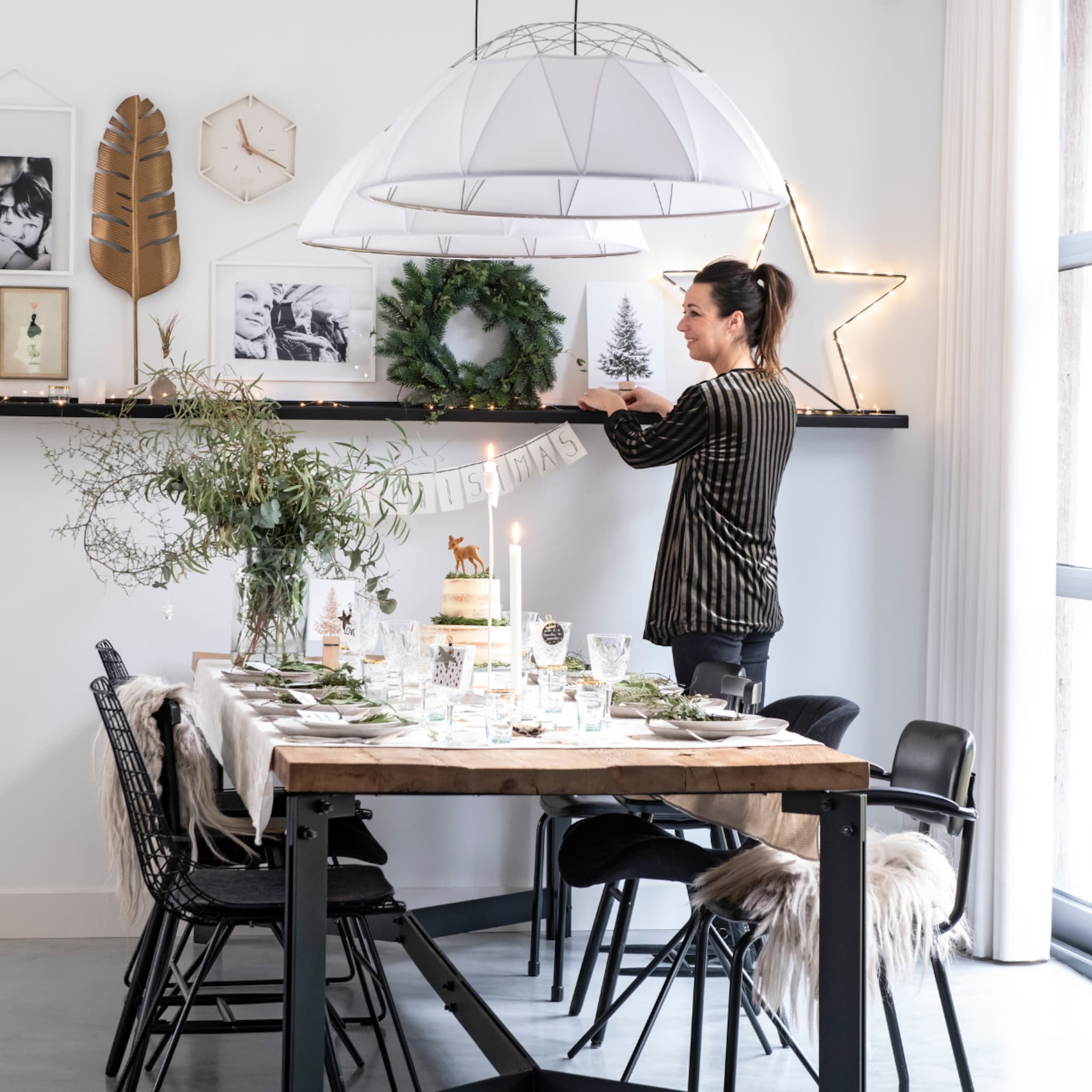 binnenkijken in een kerstachtig familiehuis