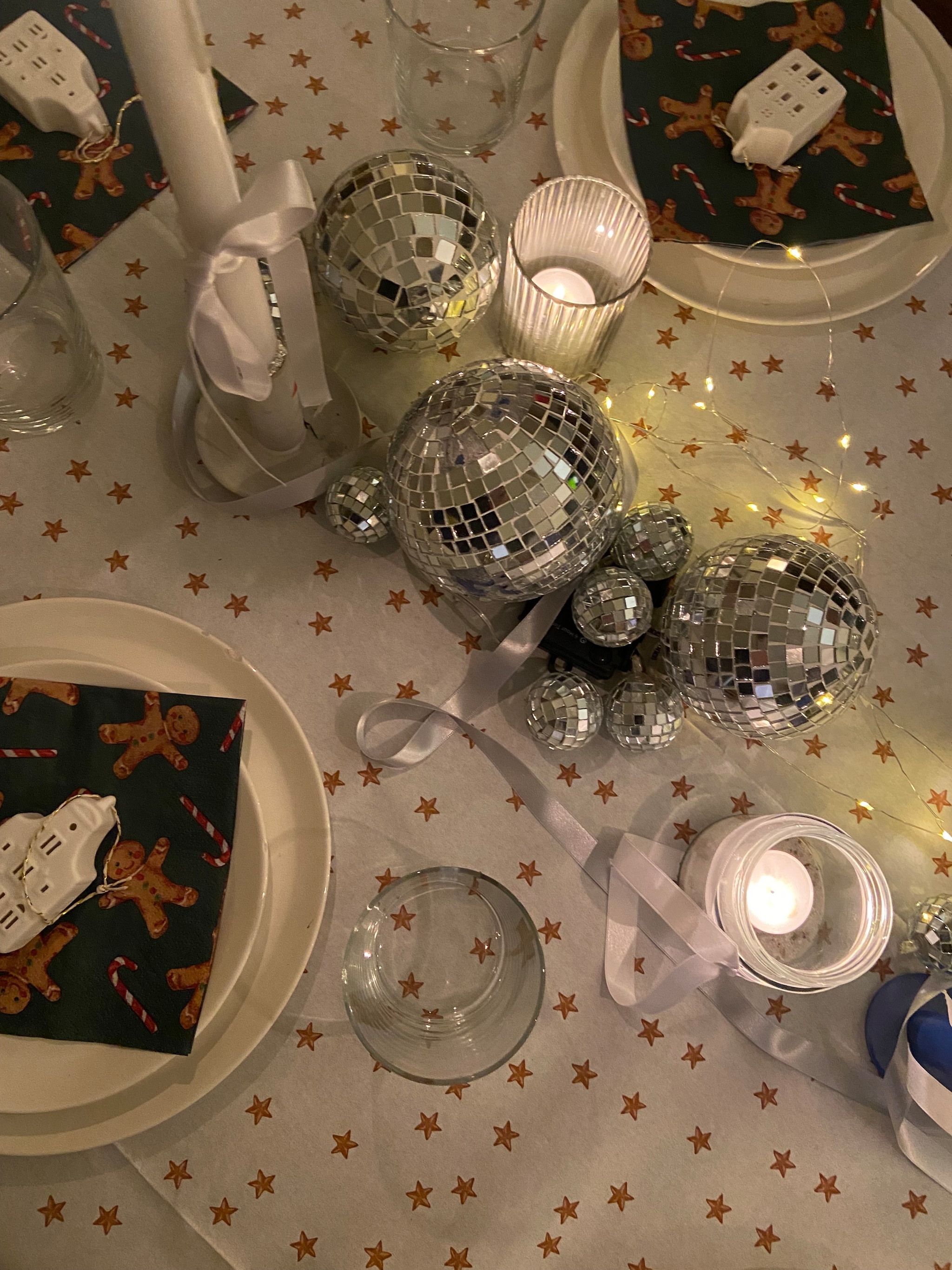 Zo viert de vtwonen-redactie kerst: het kerstdiner van Anna Anna van der Heijden