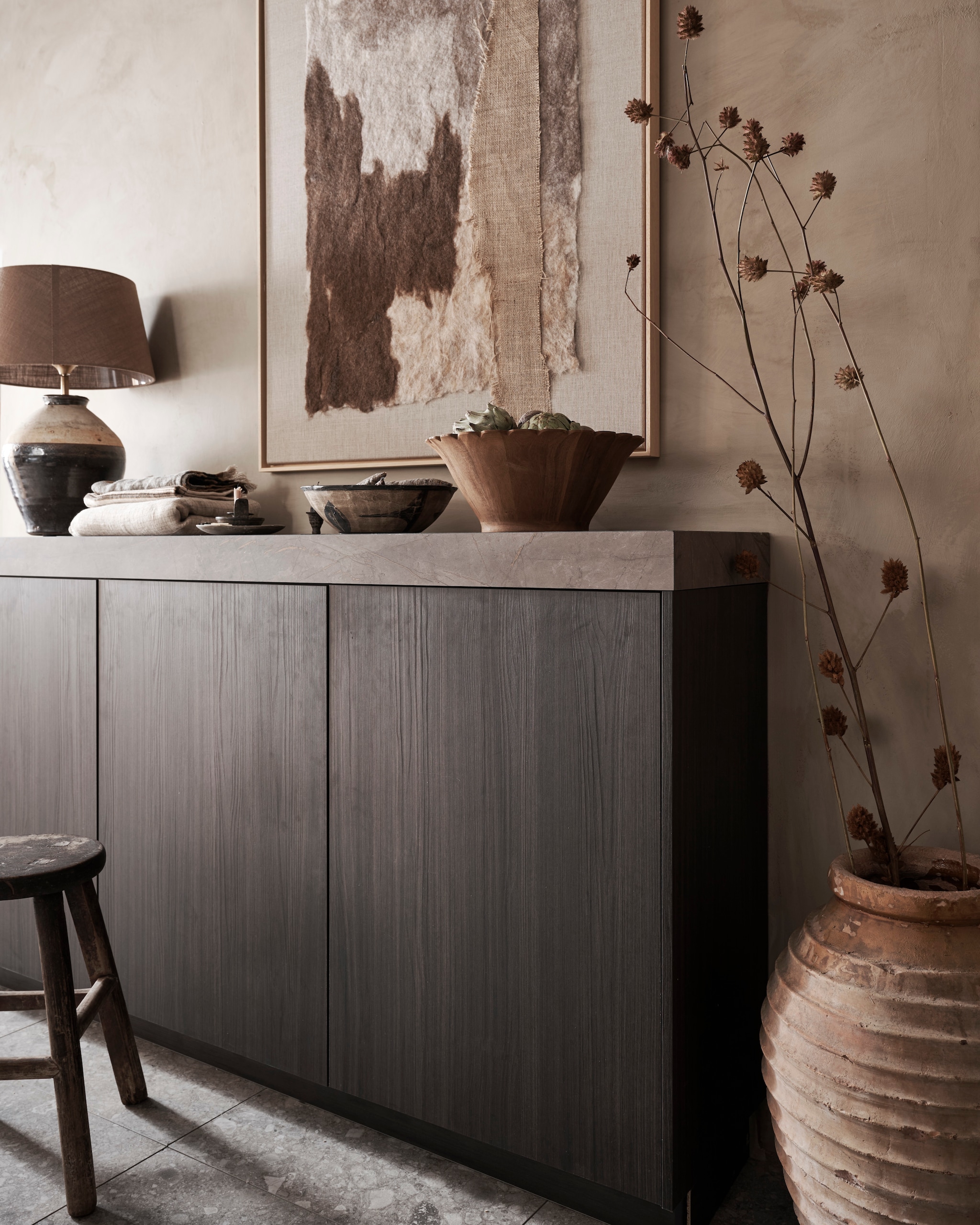 vtwonen x Mandemakers Tricolore keuken in agaatgrijs styling Kim van Rossenberg | fotografie Sjoerd Eickmans