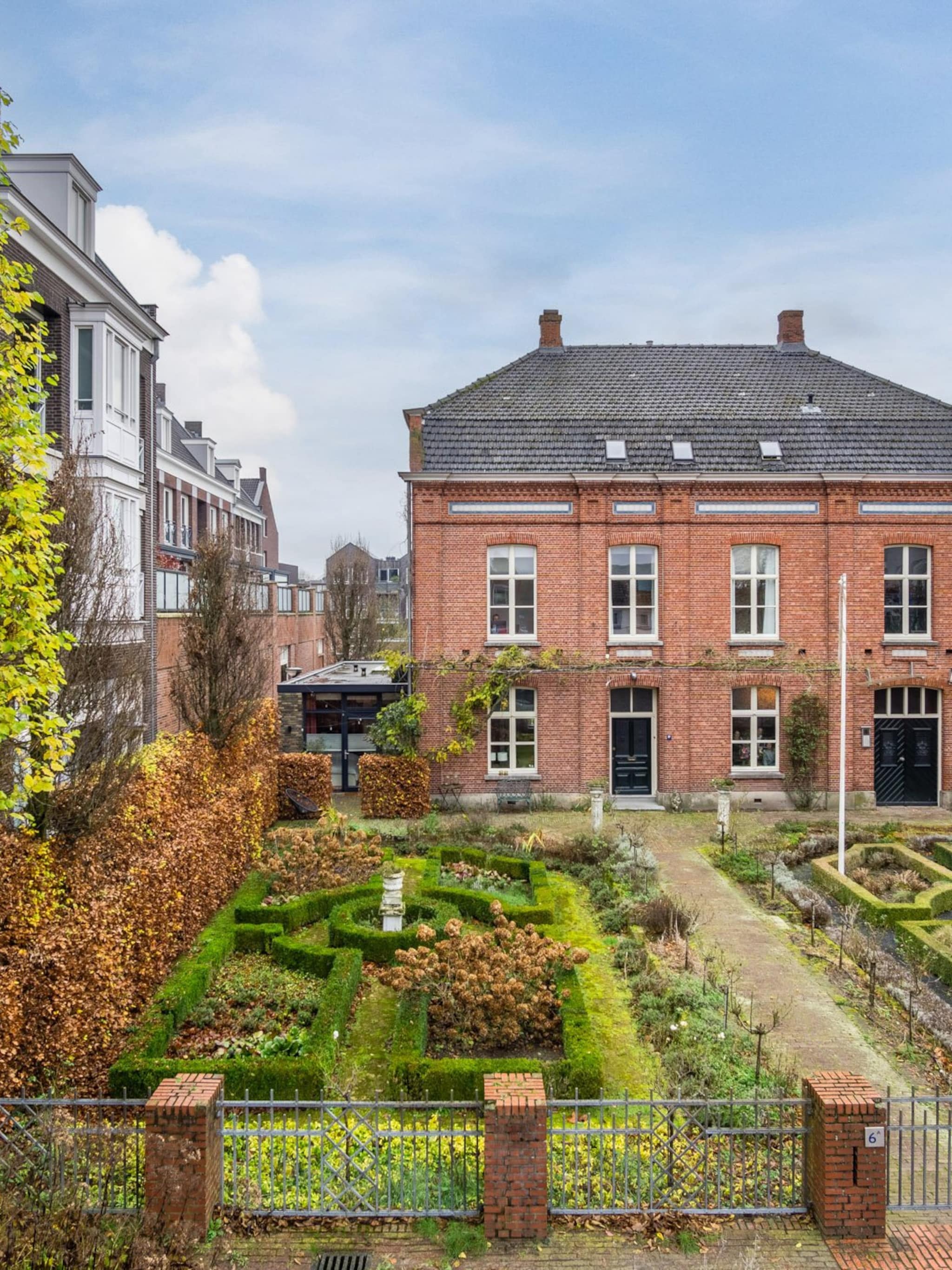 funda parel herenhuis bladel