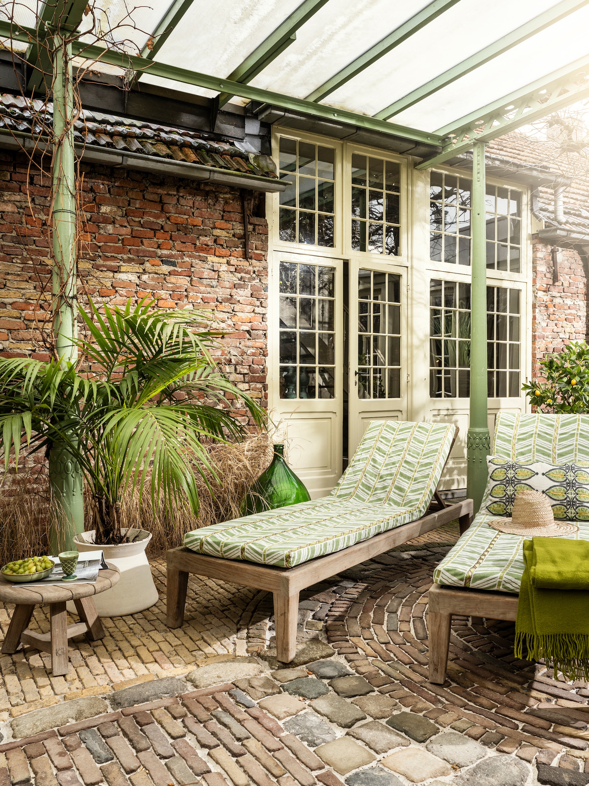 met een rond terras zorg je voor een tuin vol sfeer en dynamiek zo maak je de perfecte cirkel