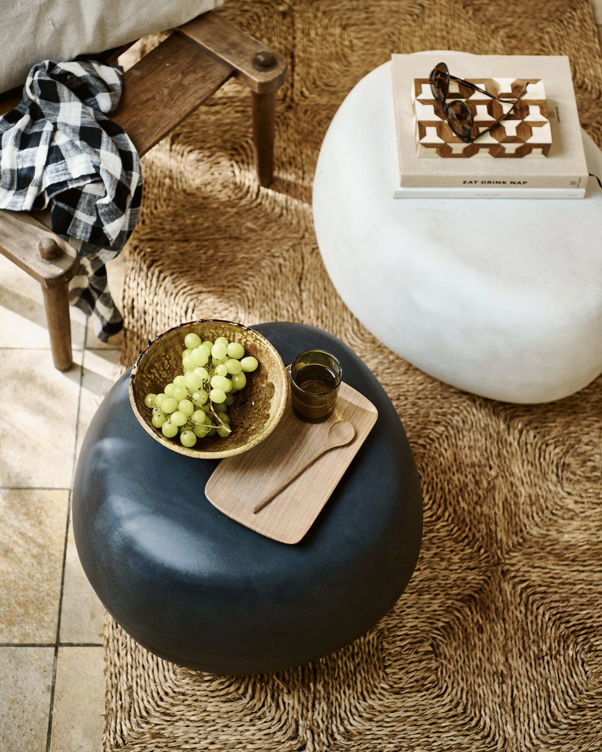 vtwonen buitenmeubel collectie, styling Marlies Does, fotografie Sjoerd Eickmans vtwonen buitenmeubel collectie, styling Marlies Does, fotografie Sjoerd Eickmans
