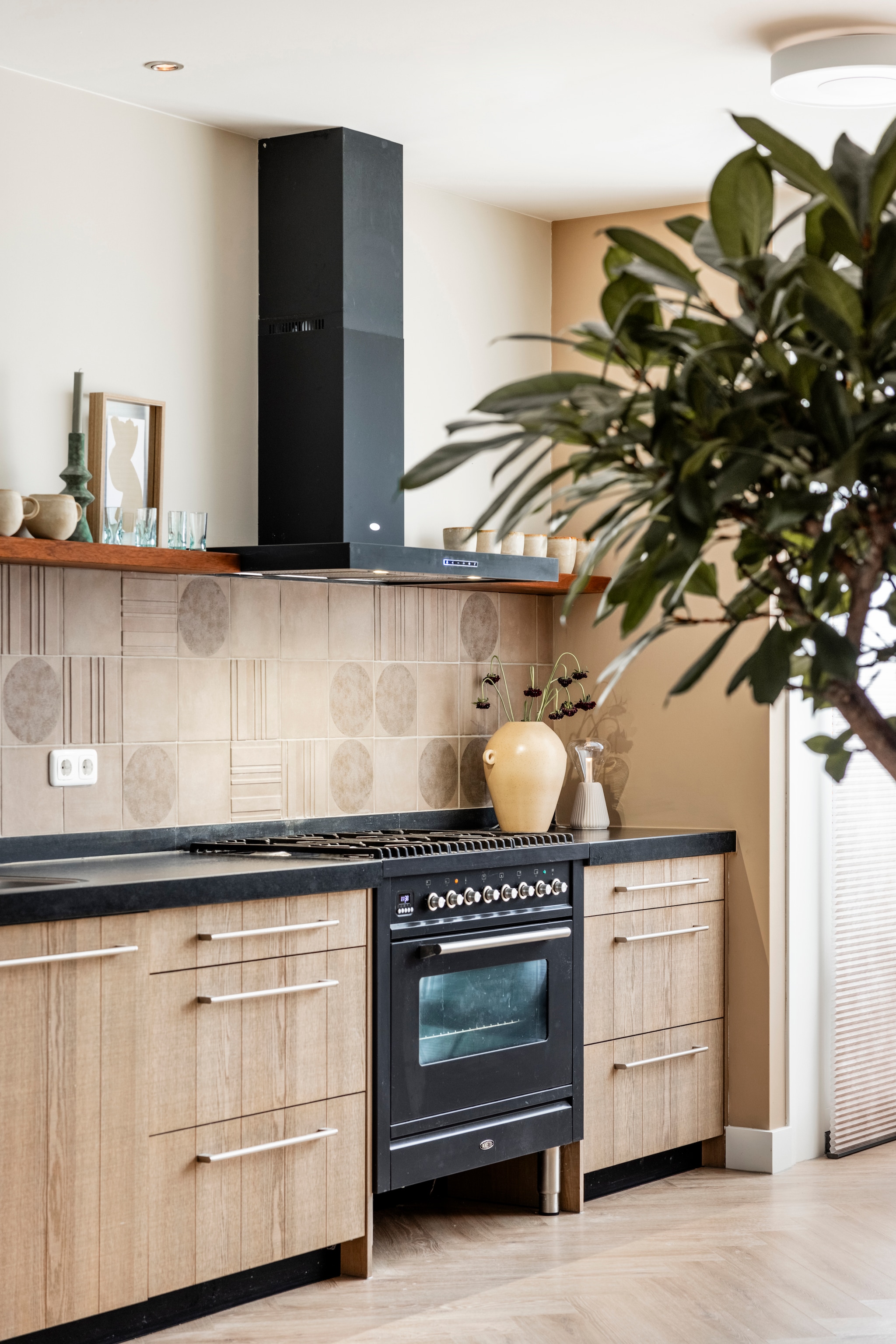 Weer verliefd op je huis aflevering 2 seizoen 22 2025, stylist Frans in Den Bosch Weer verliefd op je huis aflevering 2 seizoen 22 2025 | styling Frans Uyterlinde | fotografie Margriet Hoekstra