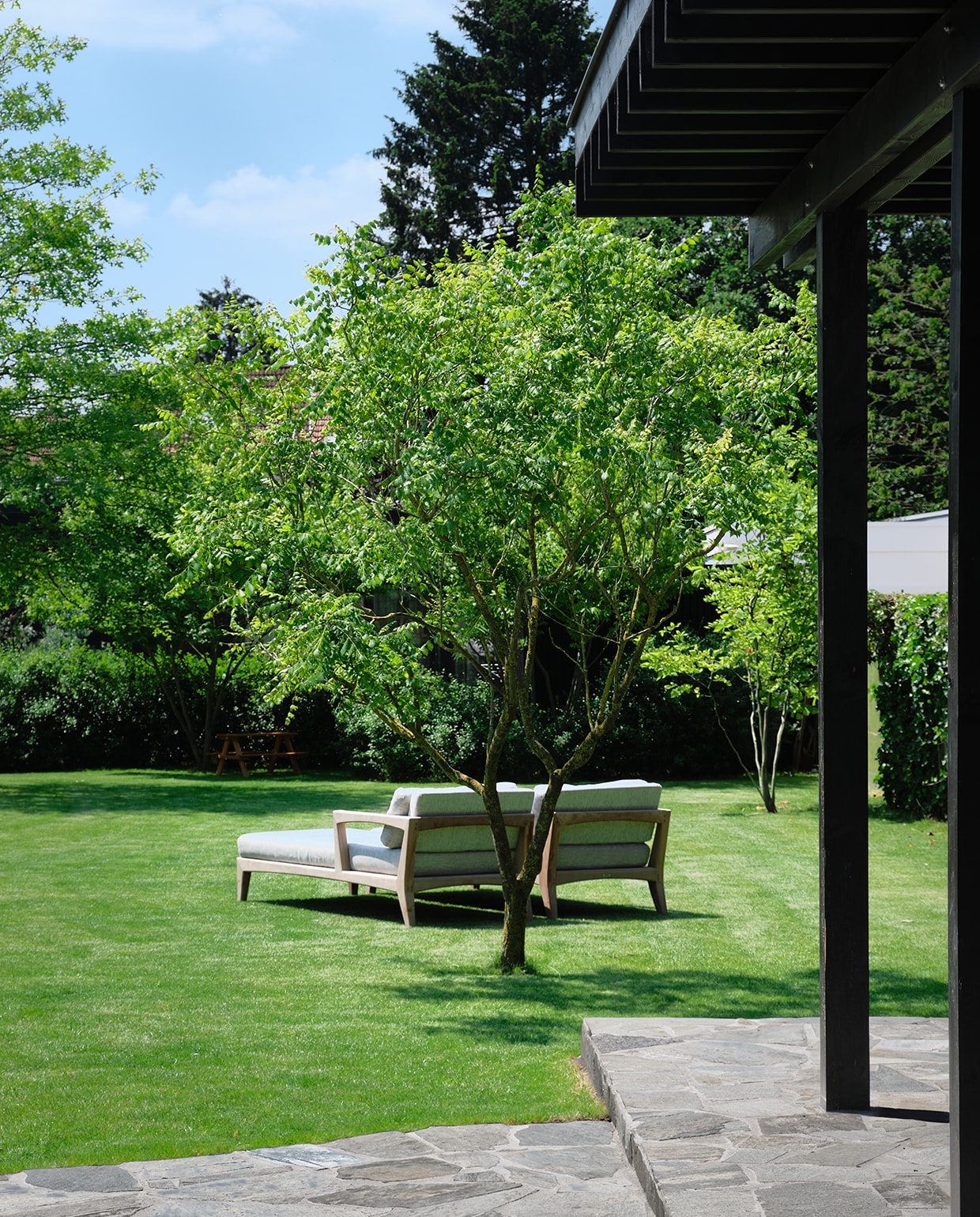 Tuinmeubels Royal Botania. stijlvol wonen 2-2025 | fotografie Mr Frank | tekst Maya Toebat