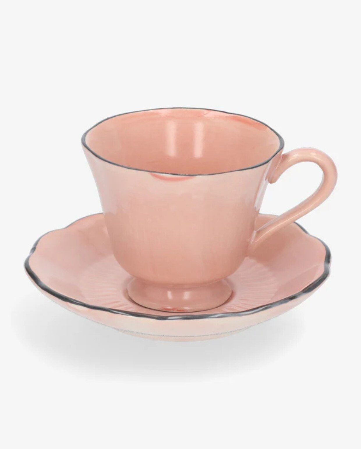 Keramieken kop en schotel Attic Rosé van The Table Amsterdam, 140 ml / 14x8 cm (Øxh) € 18,95 (shop.vtwonen.nl). The Table Amsterdam