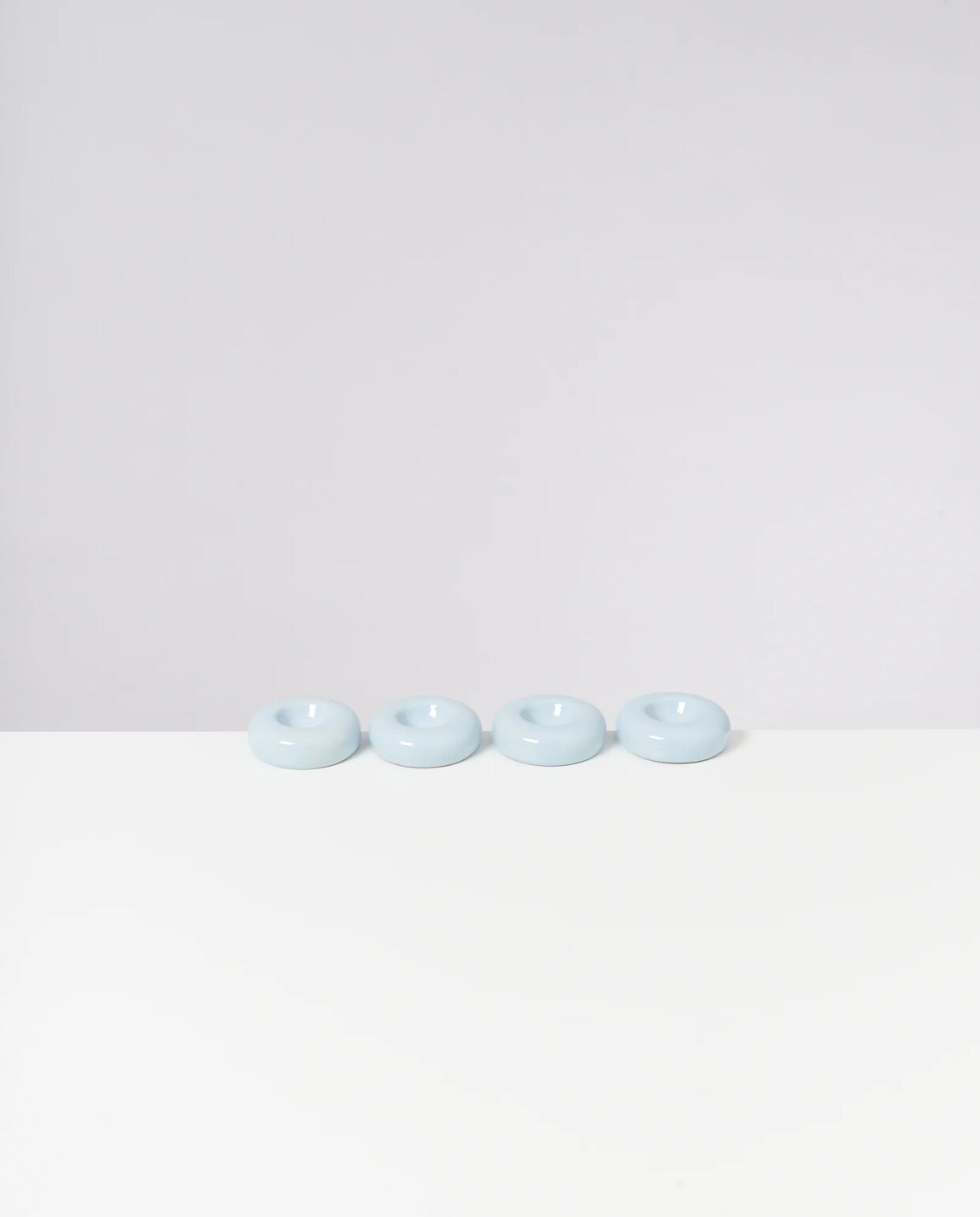 Steengoed eierdoppen Seia, 7,5x2,5 cm (Øxh) set van 4 € 47,60 (motelamiio.com). Motel a Miio