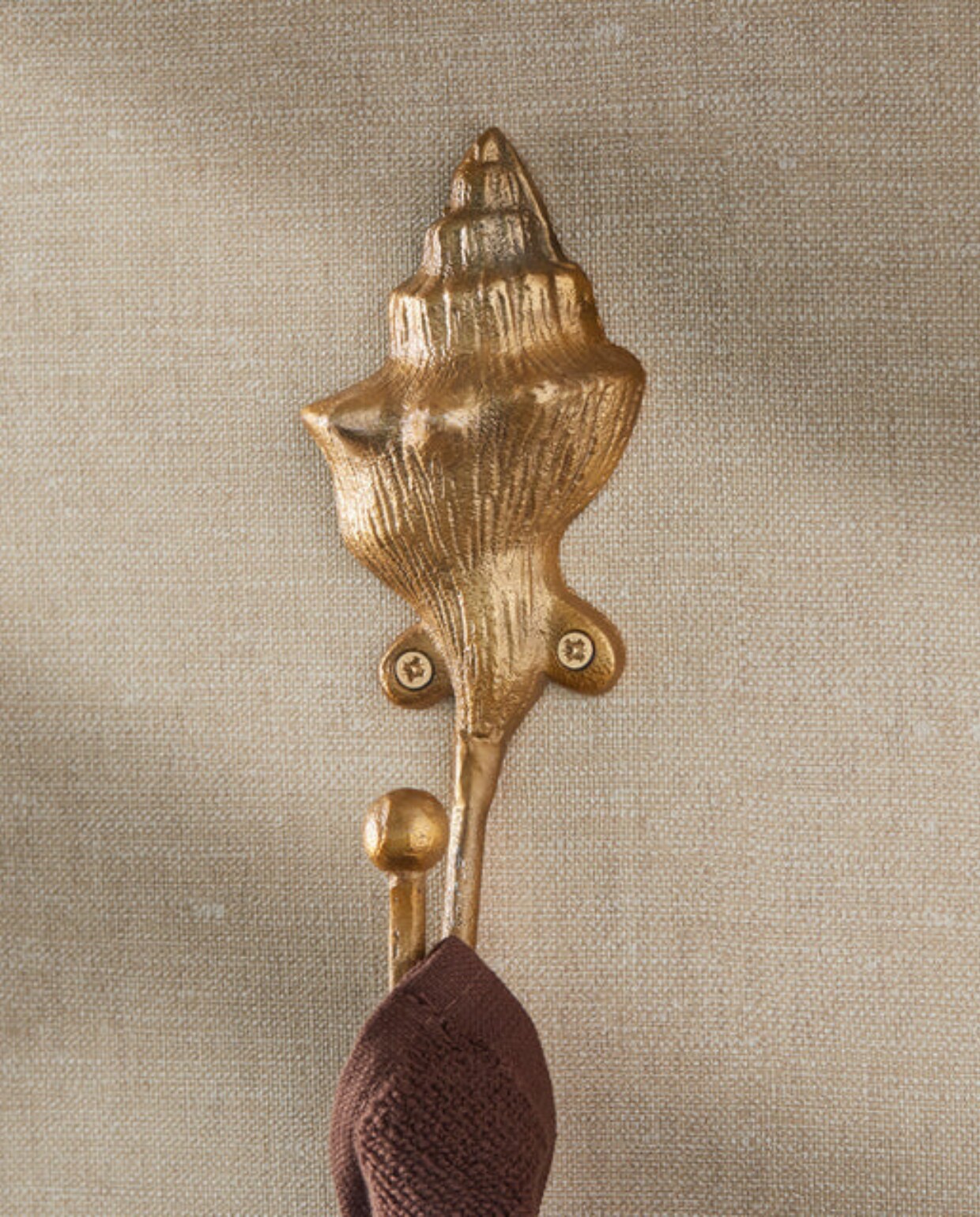 Shop op shop.vtwonen.nl: aluminium haak Seashell Hook van Rivièra Maison, 17x5 cm (lxb) € 12,95. Rivièra Maison