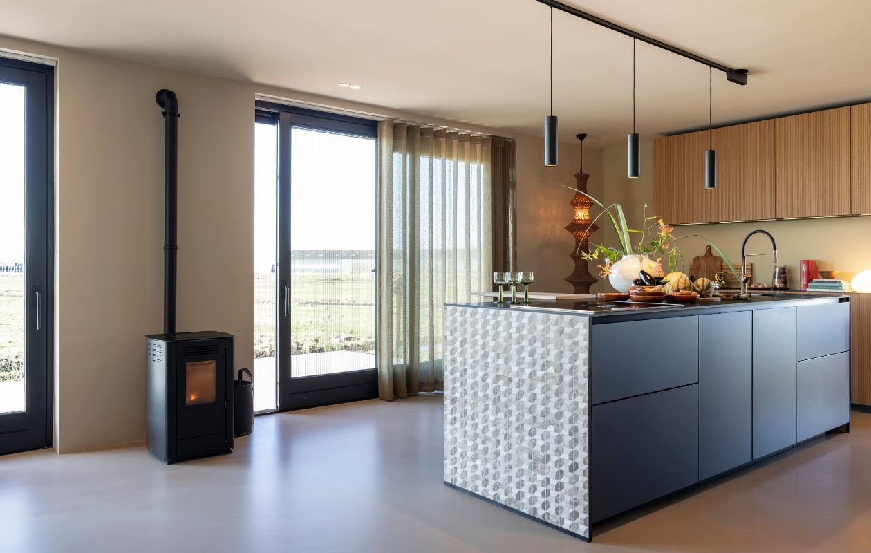 Weer verliefd op je huis aflevering 7 seizoen 22 2025, stylist Kelly in Landsmeer Weer verliefd op je huis aflevering 7 seizoen 22 2025 | styling Kelly van Gent | fotografie Margriet Hoekstra