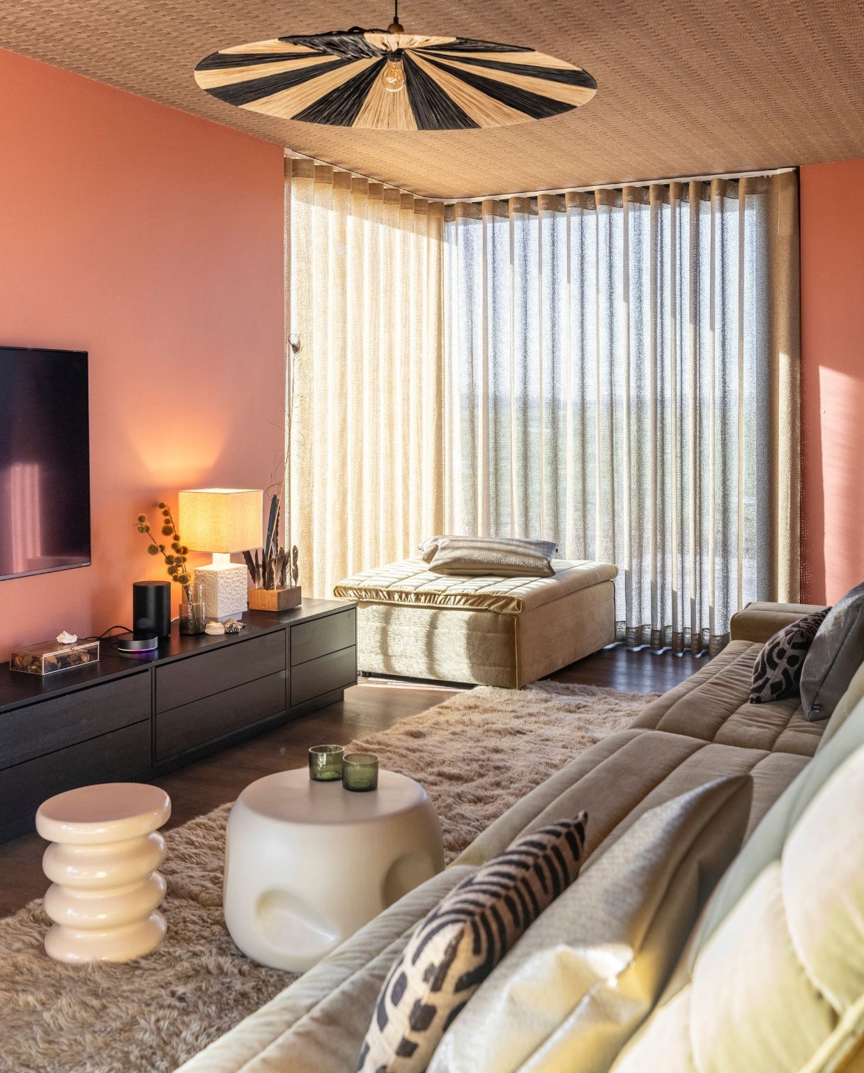 Weer verliefd op je huis aflevering 7 seizoen 22 2025, stylist Kelly in Landsmeer Weer verliefd op je huis aflevering 7 seizoen 22 2025 | styling Kelly van Gent | fotografie Margriet Hoekstra