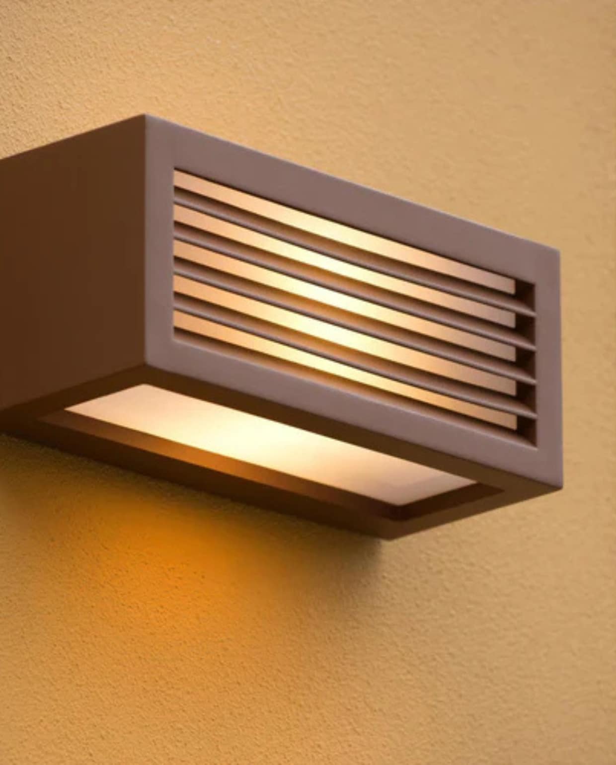 Aluminium wandlamp Dimo van Lucide € 78,95. Lucide