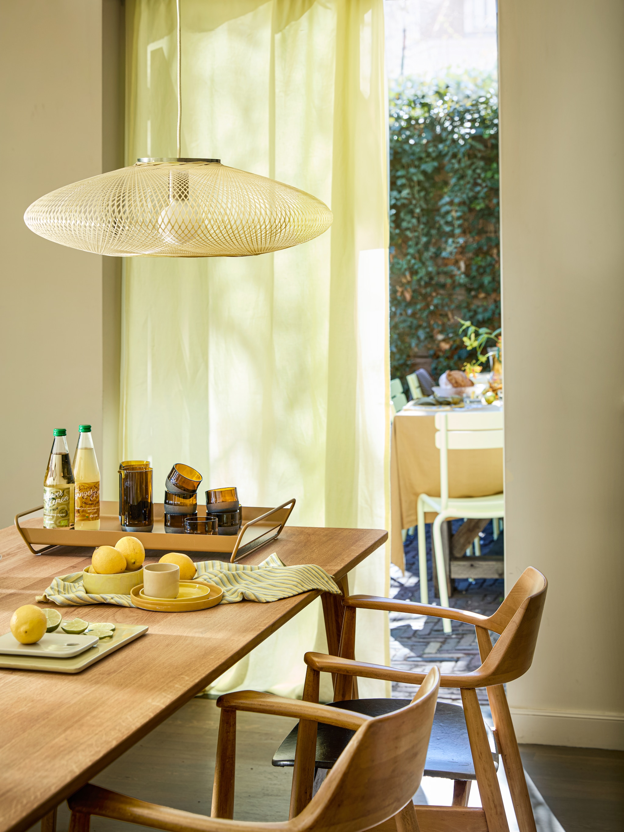 4x binnenkijken bij een geel interieur