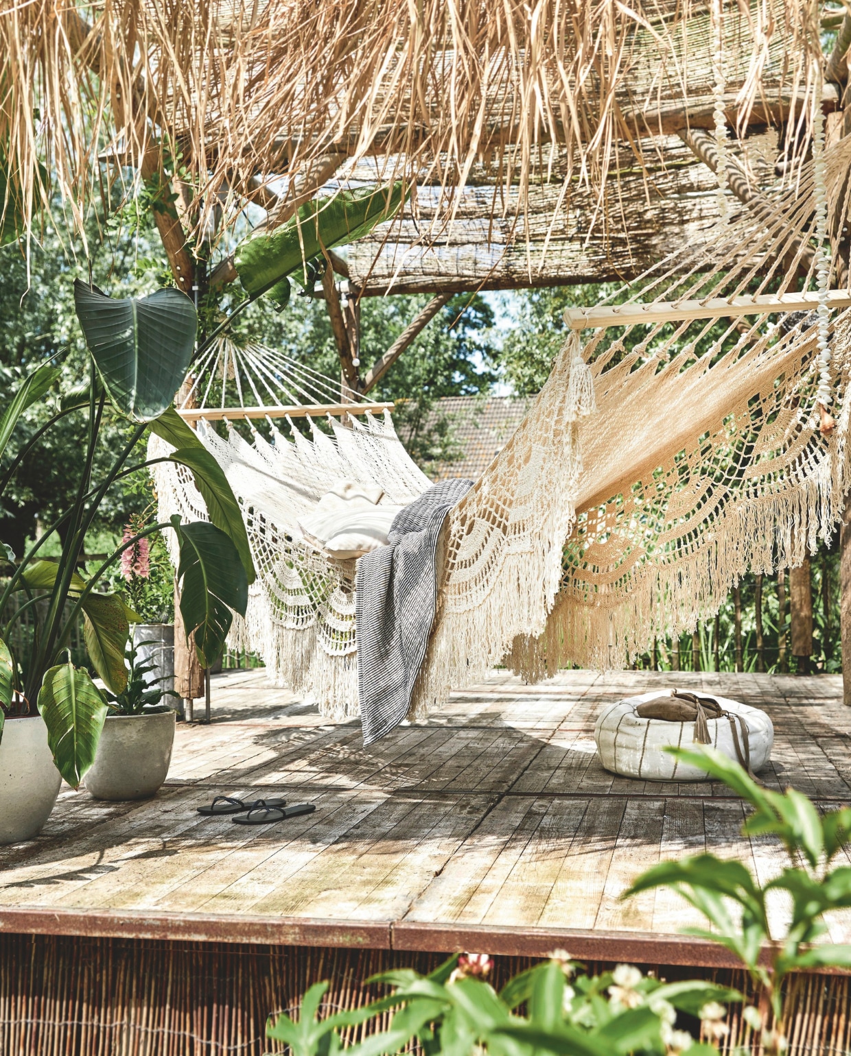 Alle items in beeld zijn privébezit. vtwonen zomerboek | styling Marit Saladini | fotografie Bart Brussee