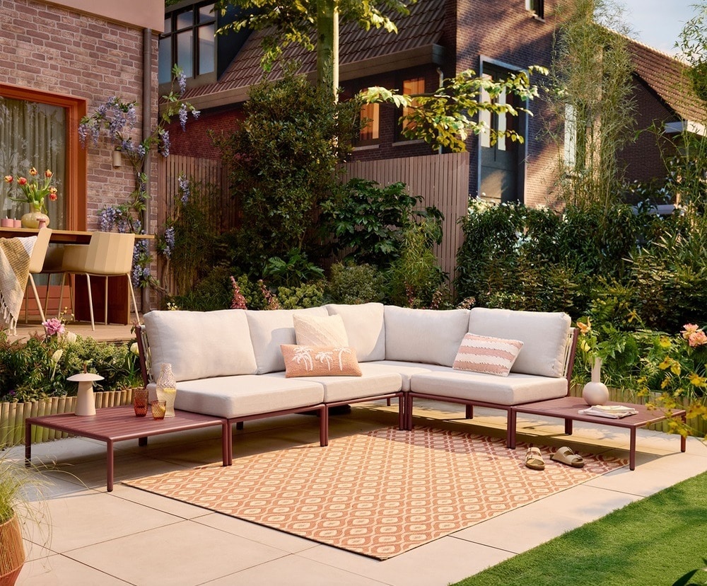 van ingetogen luxe tot kleurrijk boho 3 tuinstijlen voor een zomerse oase
