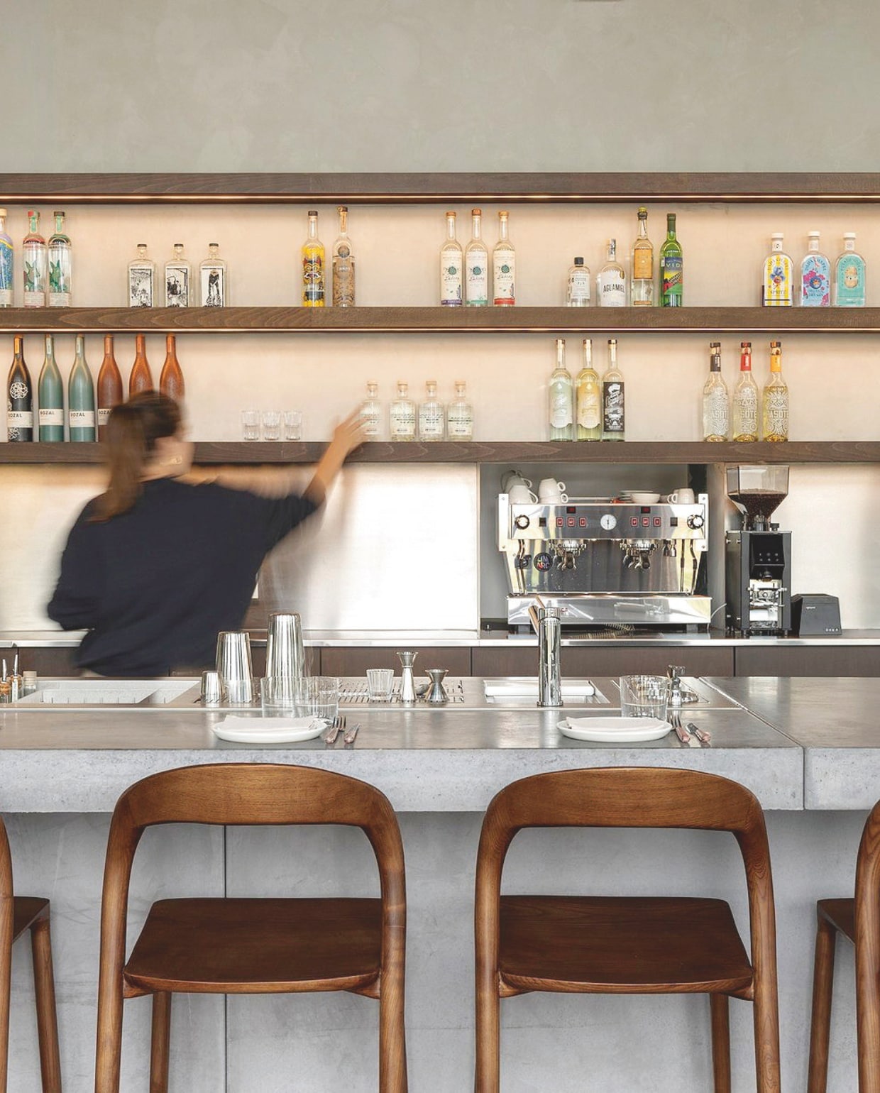Hotspot restaurant Caos, caos-antwerp.com vtwonen 05-2025