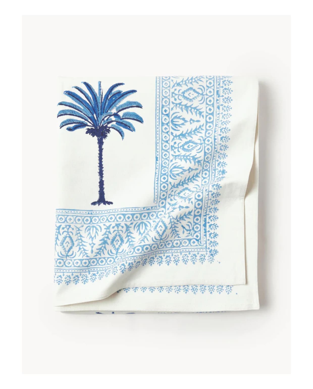 Katoenen The Palms tafelkleed van Les Ottomans, 250x150 cm, €169,- ( westwing.nl) vtwonen
