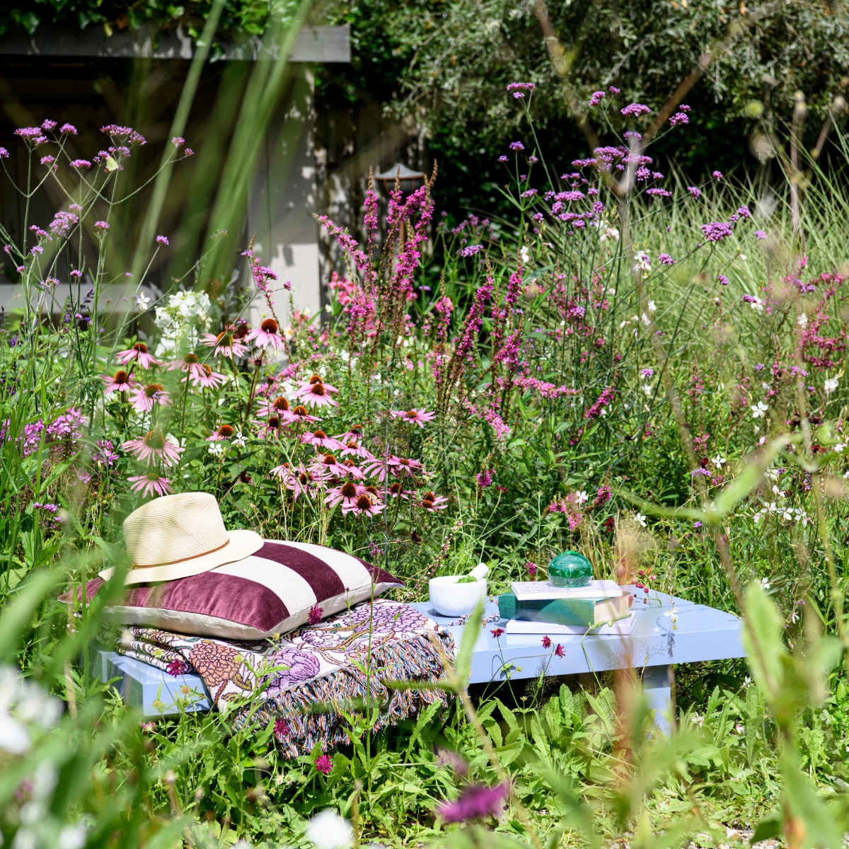 vtwonen special tuin 09 | styling Kim Timmerman | fotografie Louis Lemaire