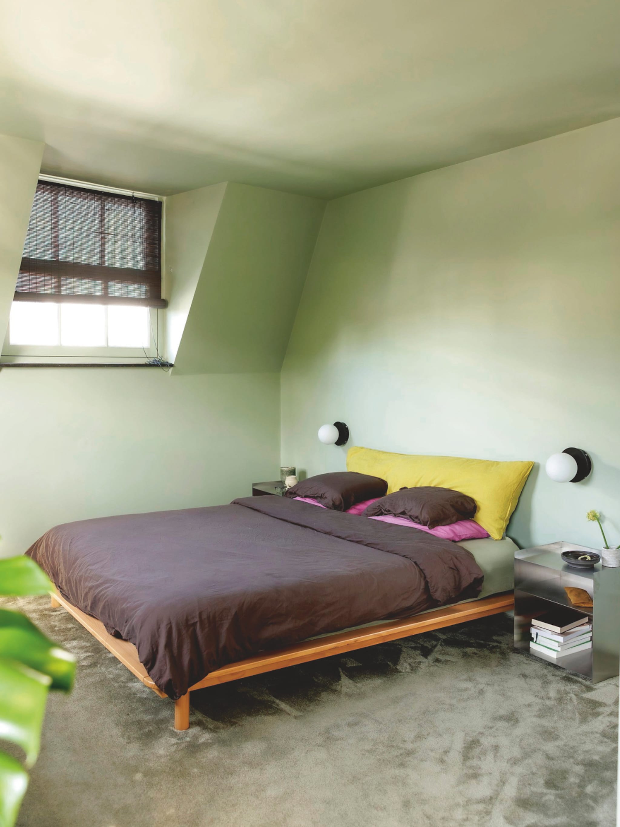 slimmer omgaan met je vierkante meters zo maak je van de zolder een slaapkamer