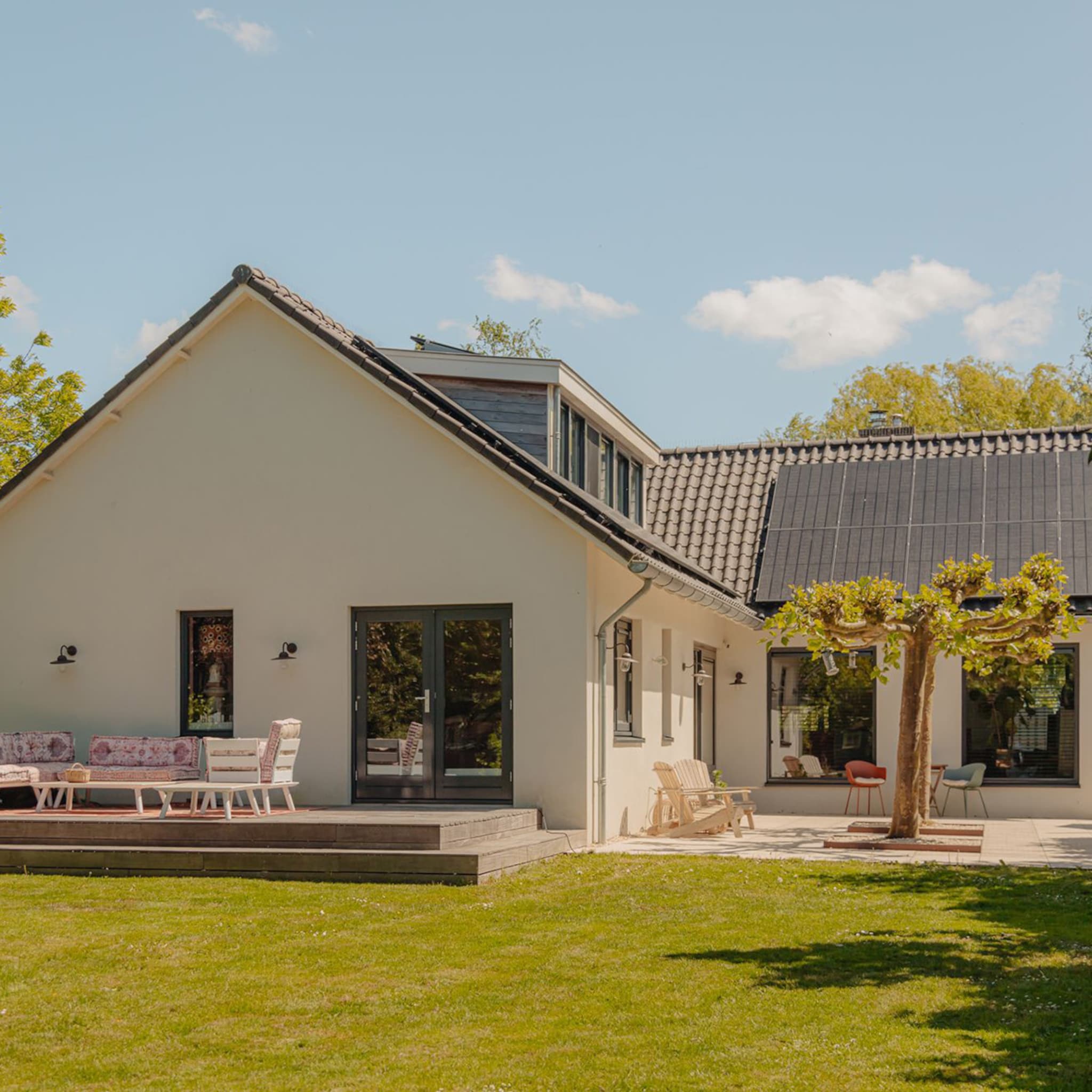 jaren 60 villa kleurrijk interieur