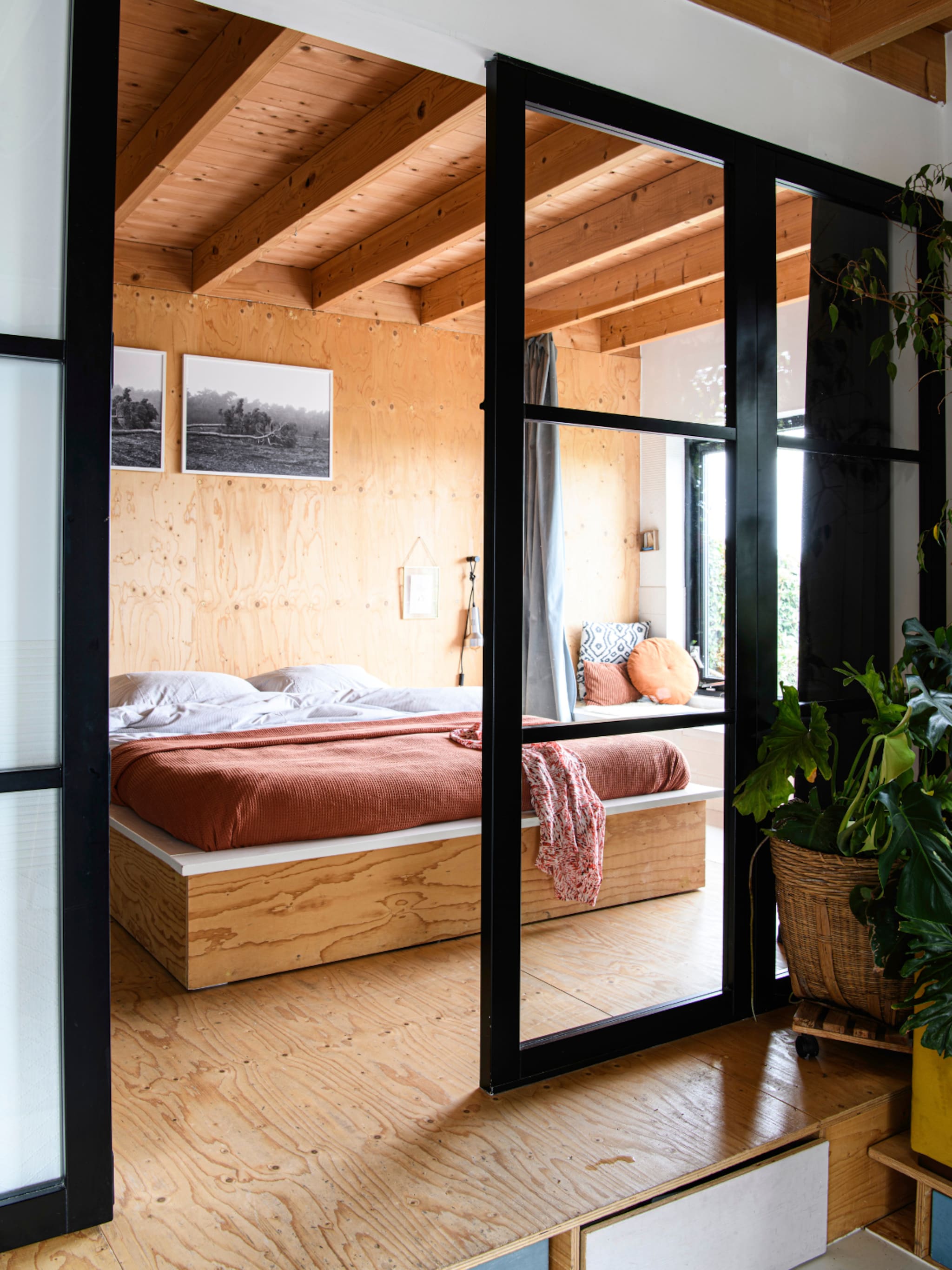 huizen met houten muur