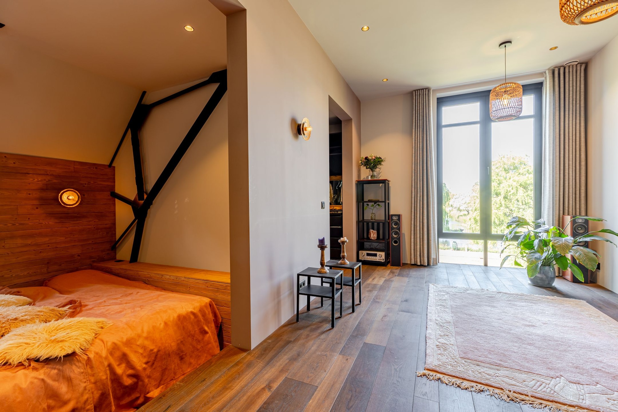Funda - Kolpa van der Hoek Qualis International Realty