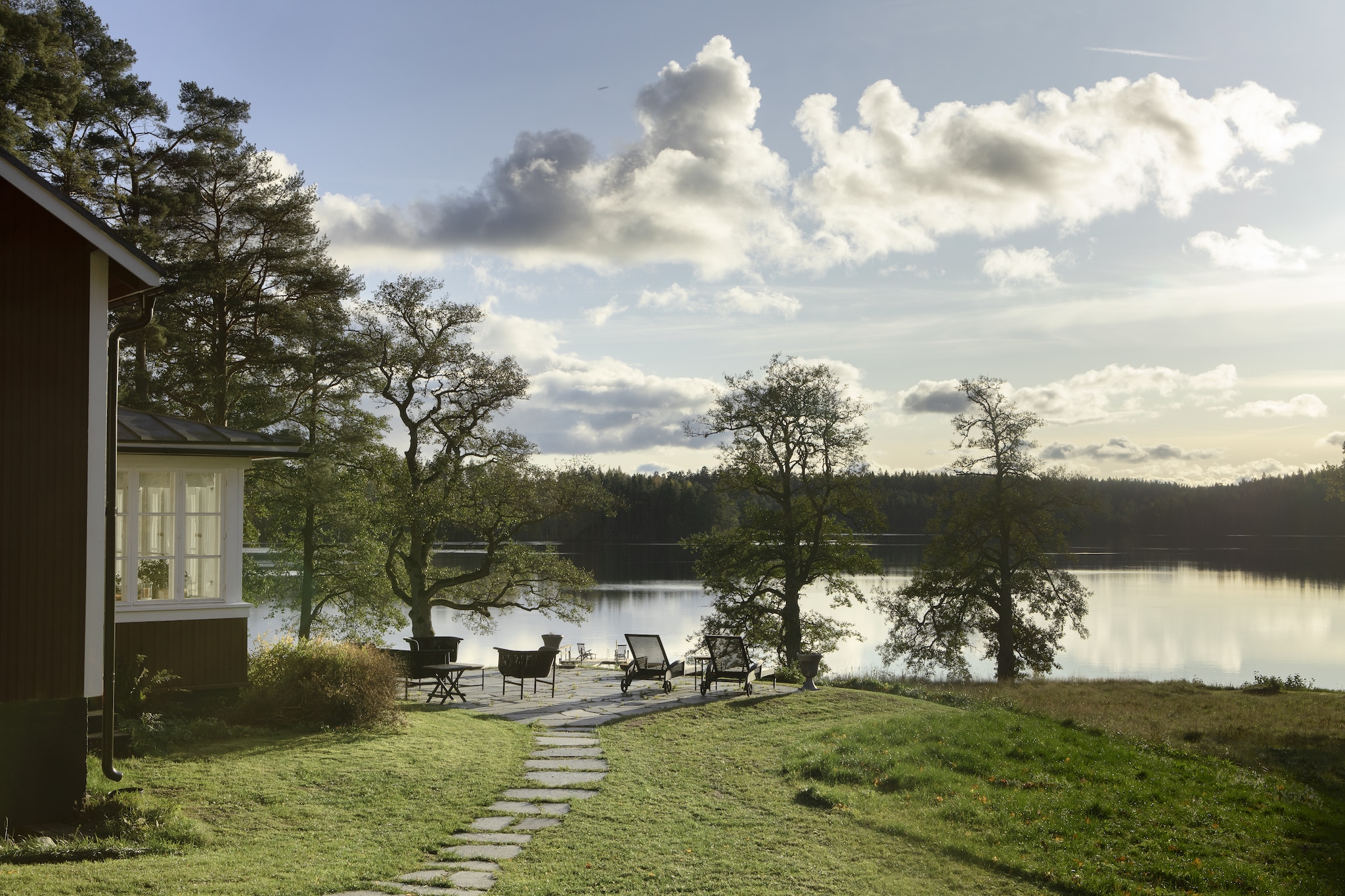 Vakantiecottage van Charlotta en Jari  vtwonen Landelijk 9-2025 | productie Studio Rautio | fotografie Heikki Rautio