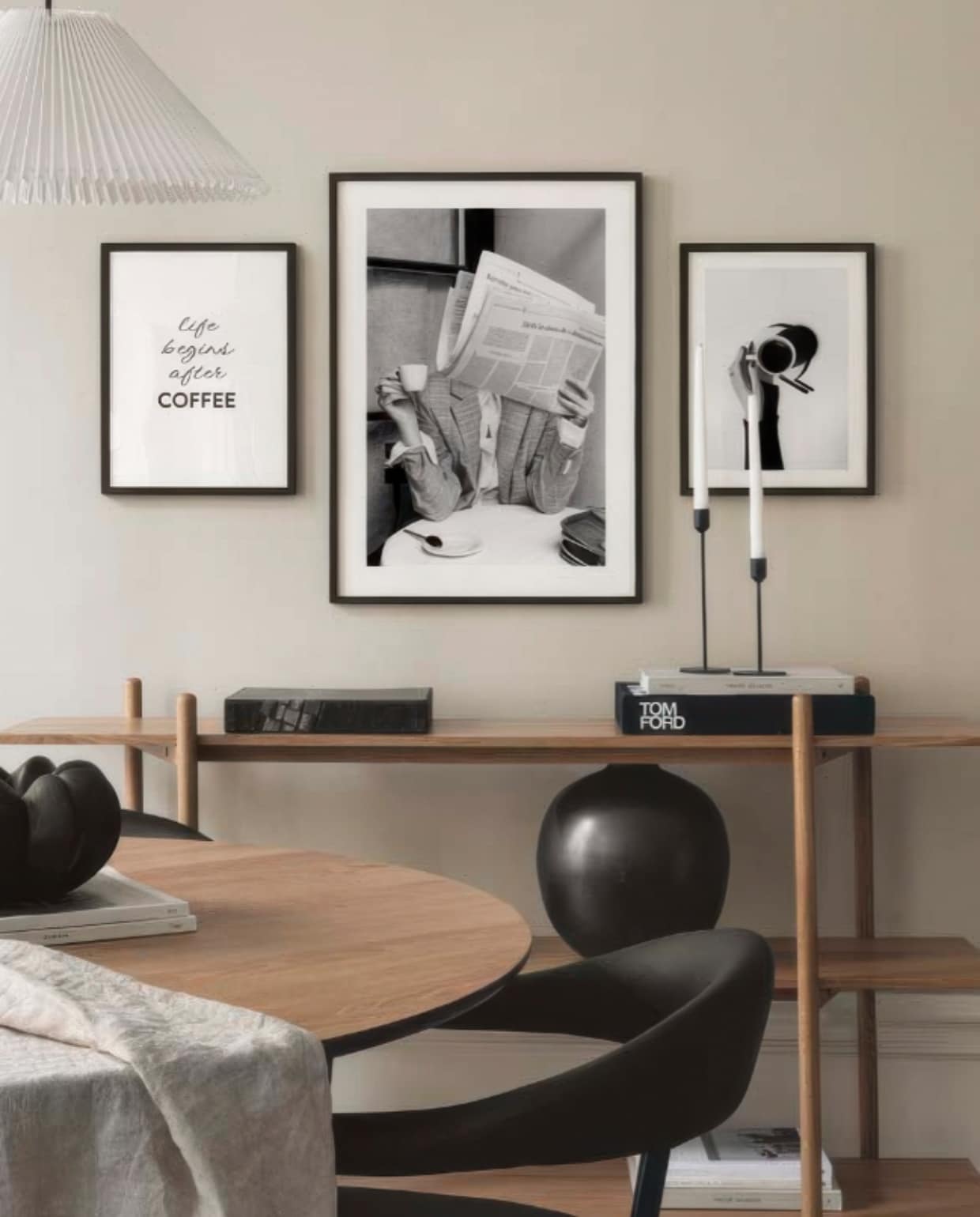 Desenio Espresso Time Trio posterset, 30x40 cm, 50x70 cm, 30x40 cm, set van 3 € 65,85 (desenio.nl).  Desenio
