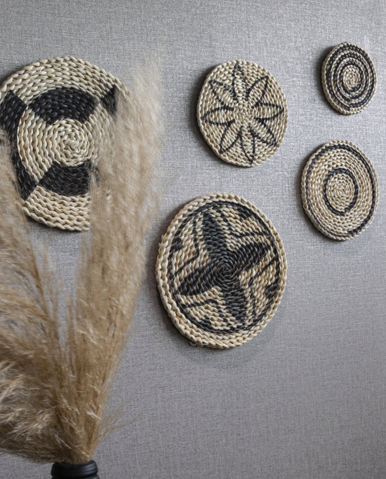 Shop via shop.vtwonen.nl: Art for the Home wanddecoratie, rotan, 2x 25 cm (Ø), 2x 18,5 cm (Ø), 1x 13 cm (Ø), set van 5 € 64,99.  Art for the home