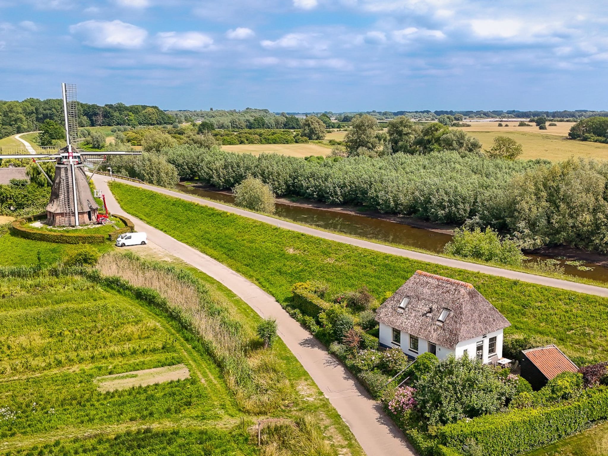 oer hollands schilderachtig molenhuis waardenburg