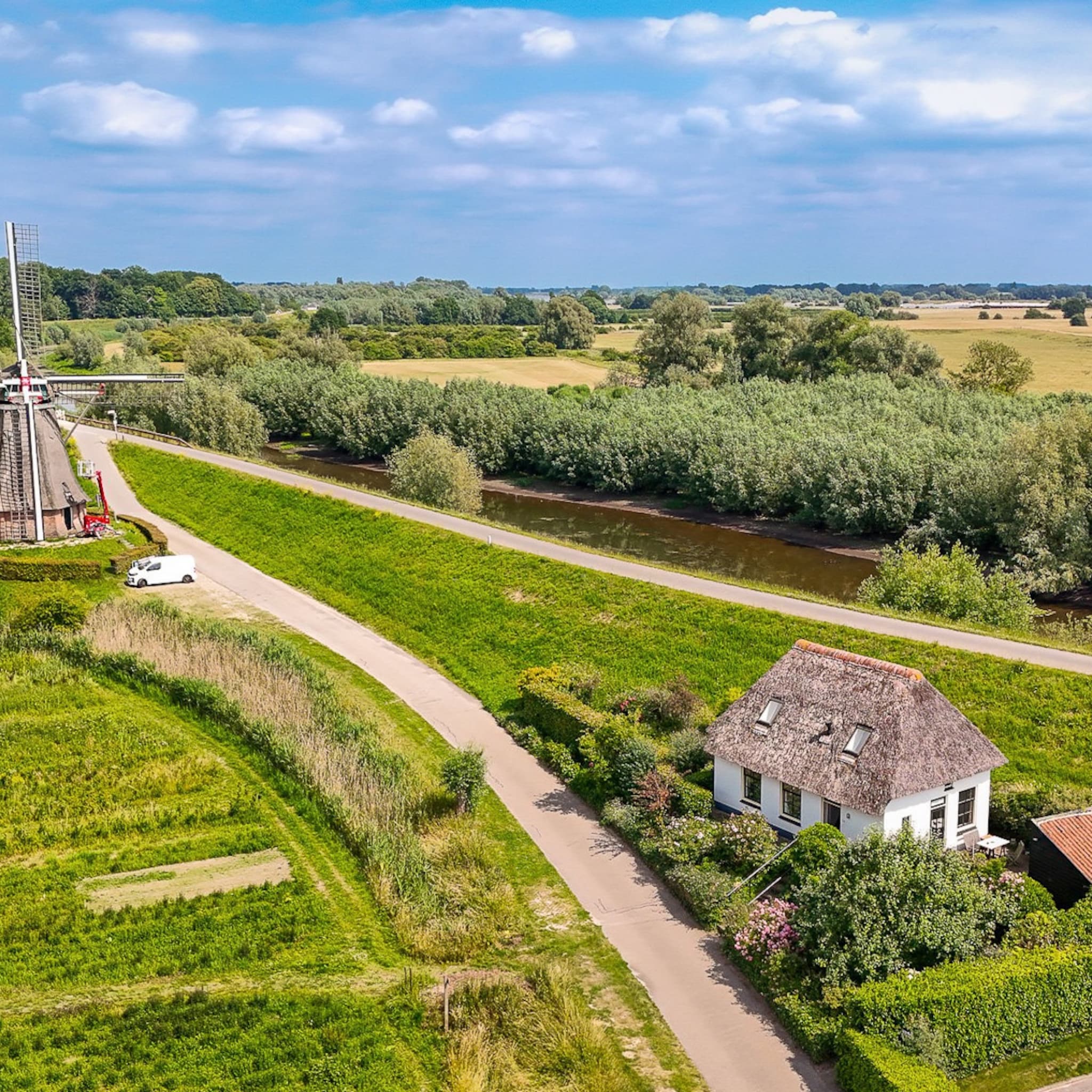 oer hollands schilderachtig molenhuis waardenburg