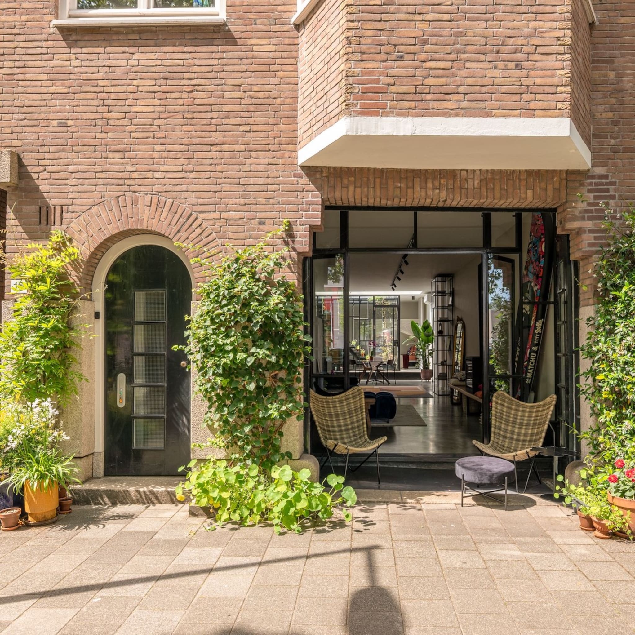 industriele loft met kleurrijke eyecatchers amsterdam