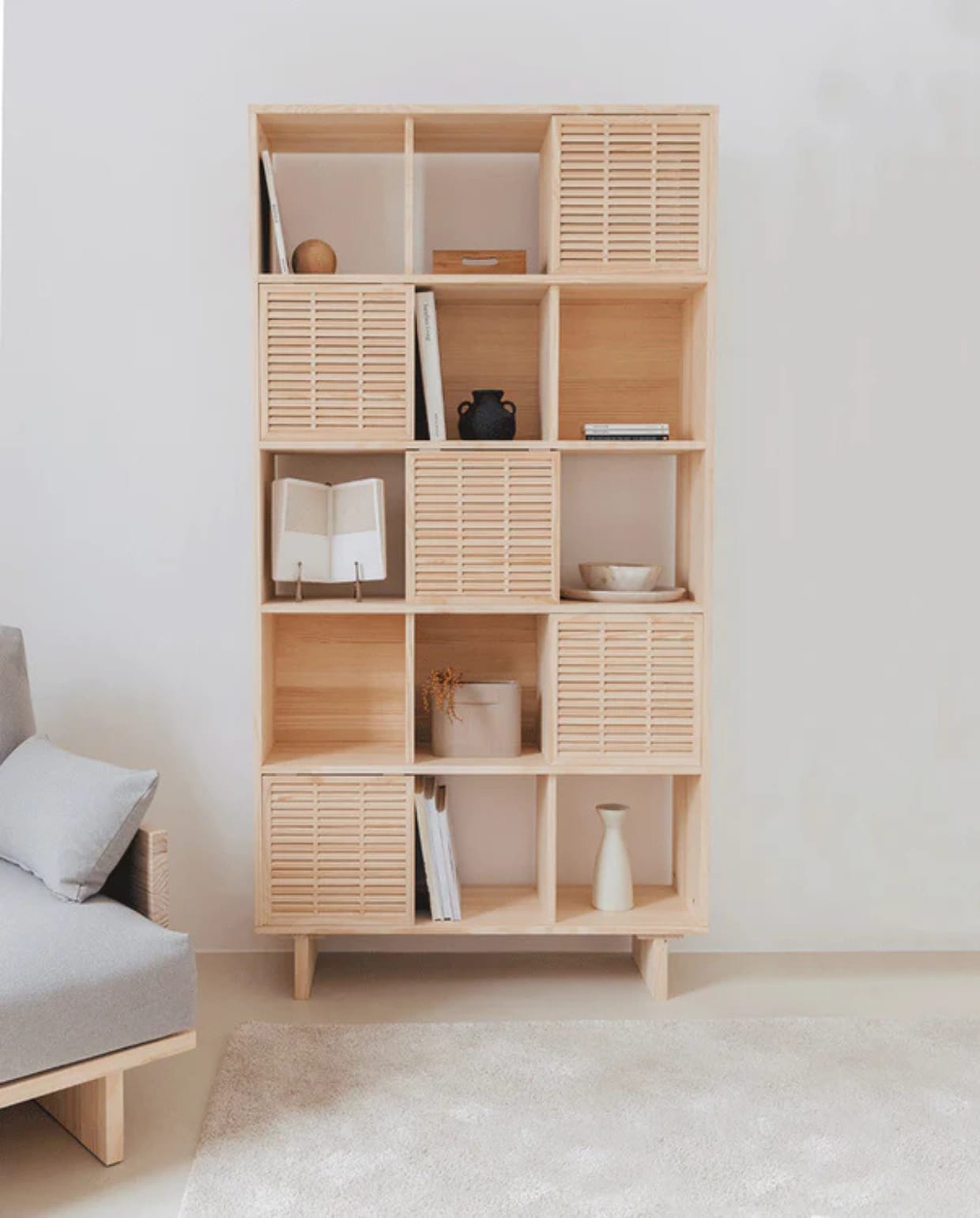 Shop op shop.vtwonen.nl: Naan Furniture boekenkast Estreta, gelakt massief grenen, natuurlijk, 98x30x191 cm (bxdxh) € 1364,-. Naan Furniture