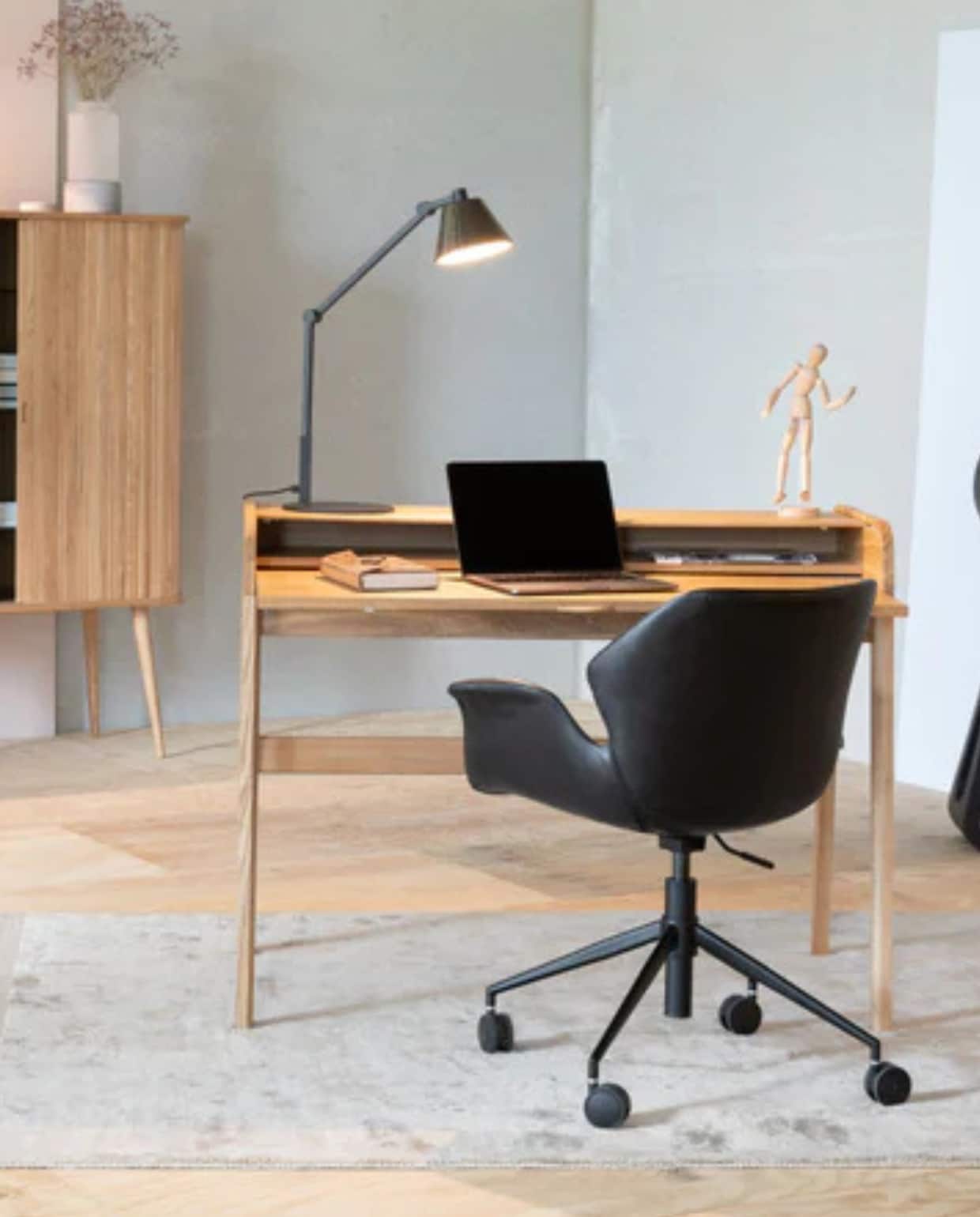 Shop op shop.vtwonen.nl: Zuiver bureaustoel Nikki, PU-leer, zwart, 77x78 cm (bxh) € 419,-. Overige productinformatie onbekend.  Zuiver