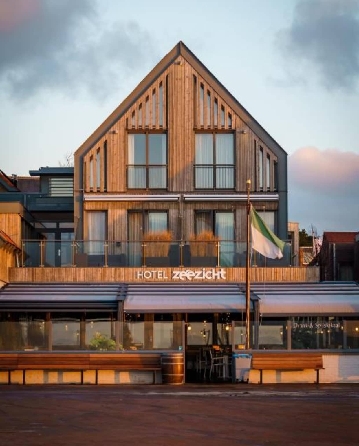 Hotel Zeezicht, Vlieland. booking.com