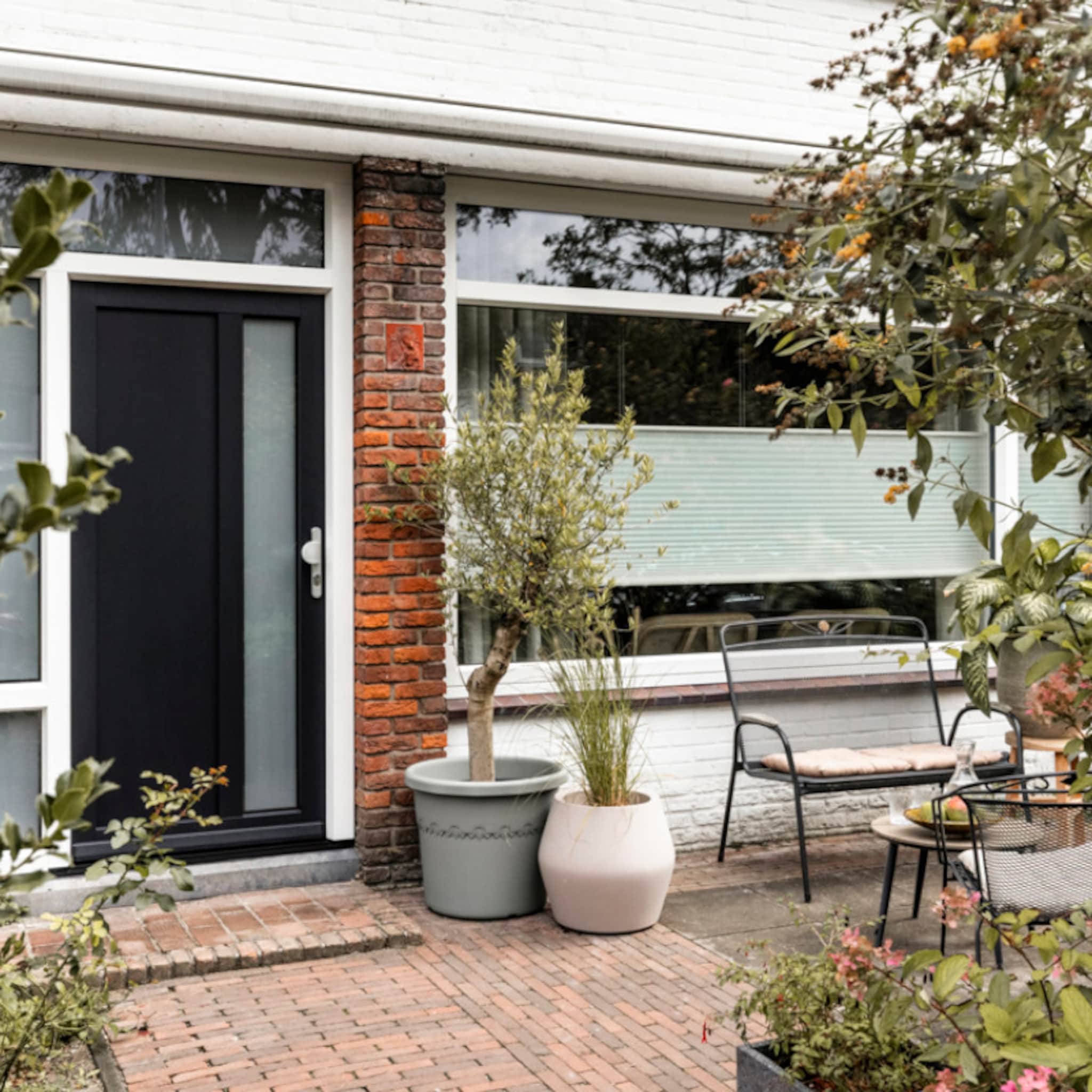van oude kozijnen naar frisse look zo geef je je woning direct meer sfeer en comfort