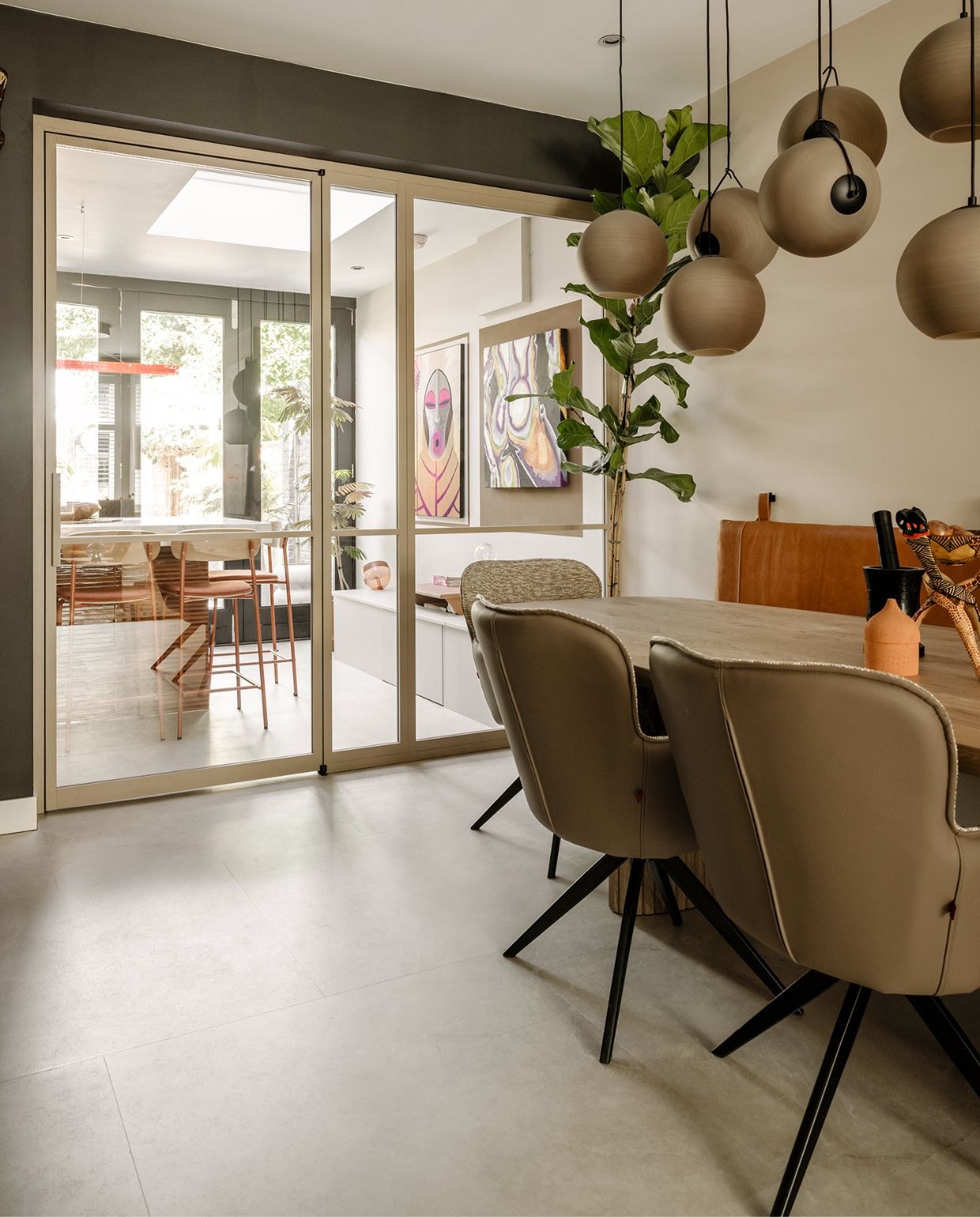 Weer verliefd op je huis aflevering 1 seizoen 23 2025, stylist Frans in Eindhoven, eetkamer Weer verliefd op je huis aflevering 1 seizoen 23 2025 | styling Frans Uyterlinde | fotografie Sonja Velda