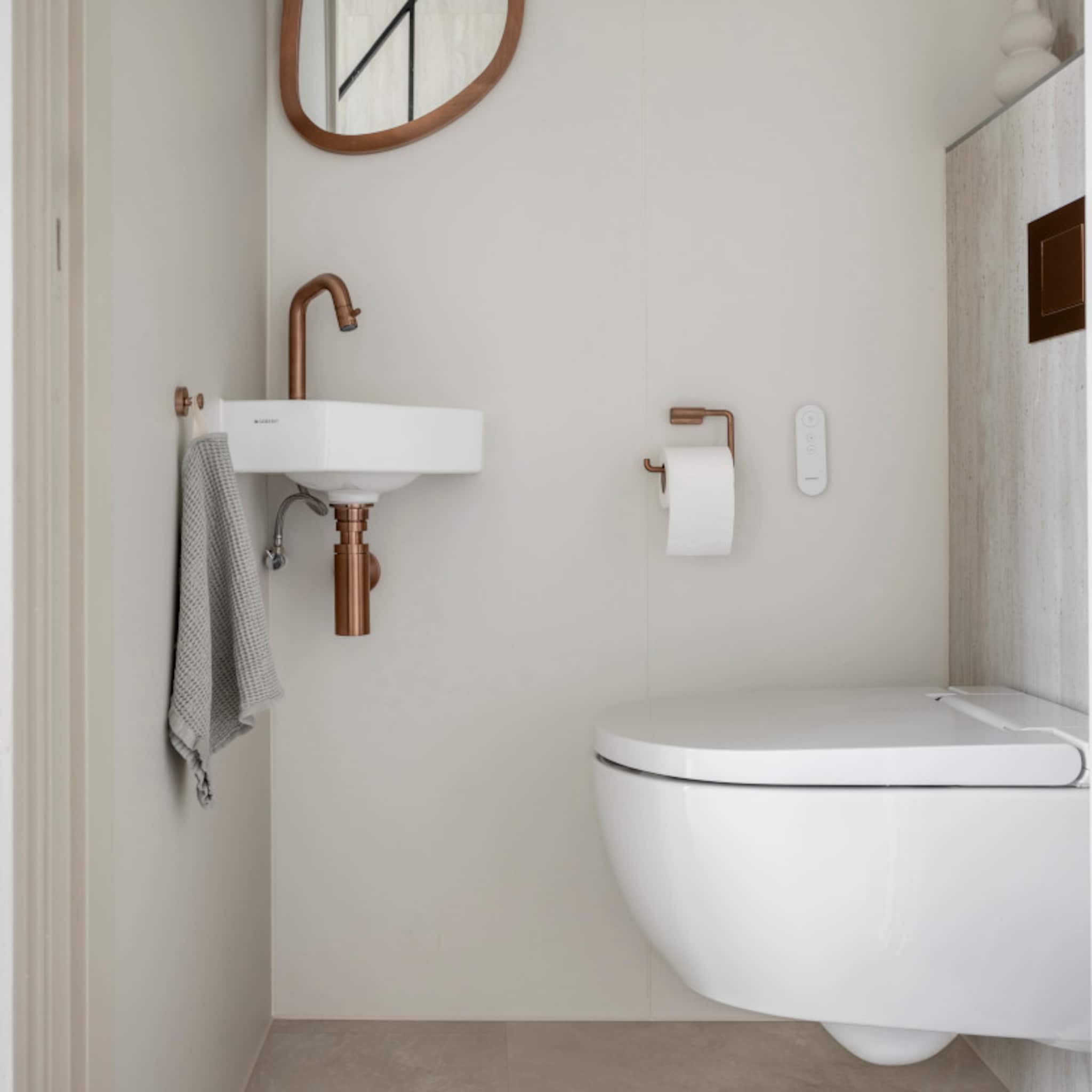 van vergeten hoekje naar stijlvolle eyecatcher zo geef je het toilet een verrassende make over