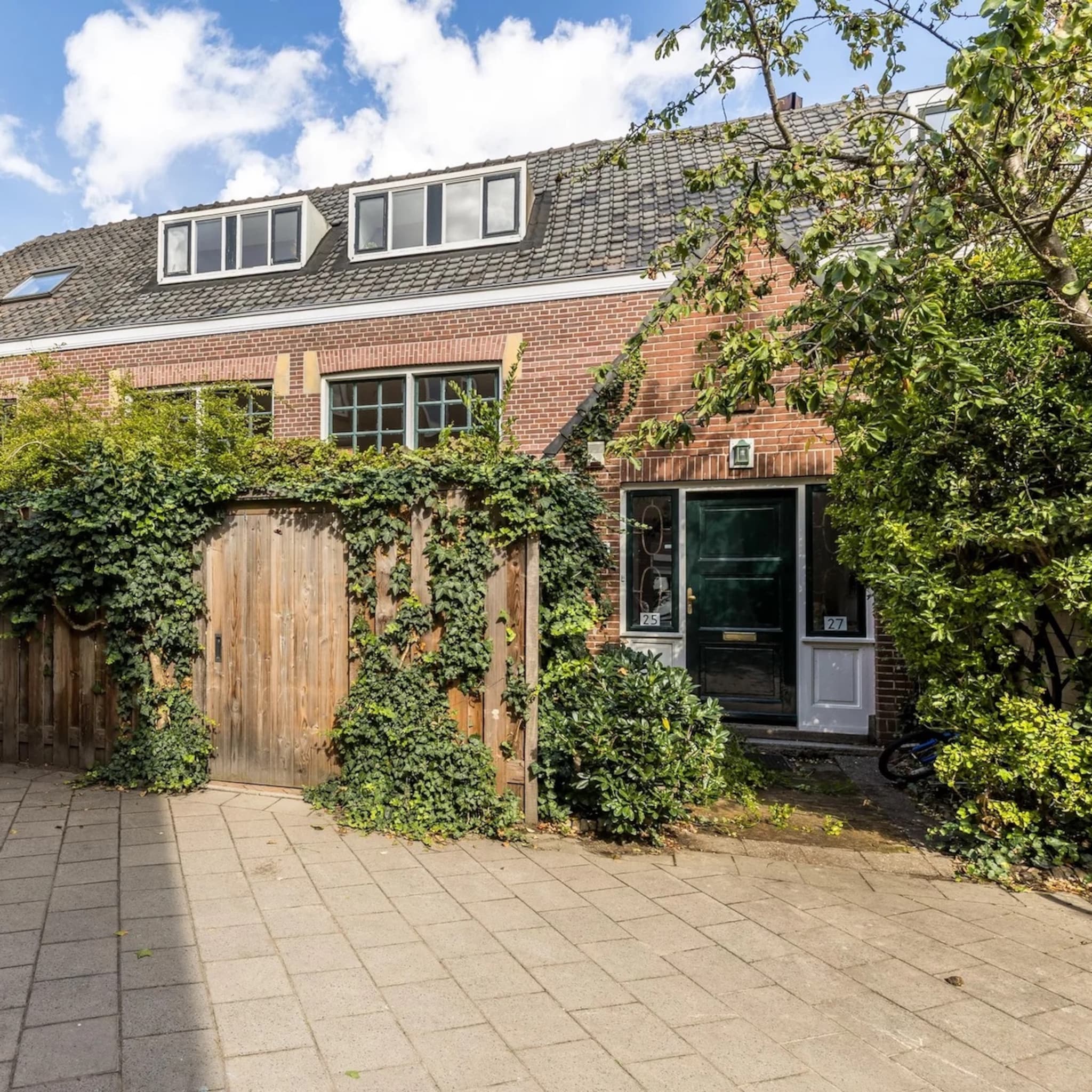 eclectisch familiehuis gedurfde mix stijlen kleuren