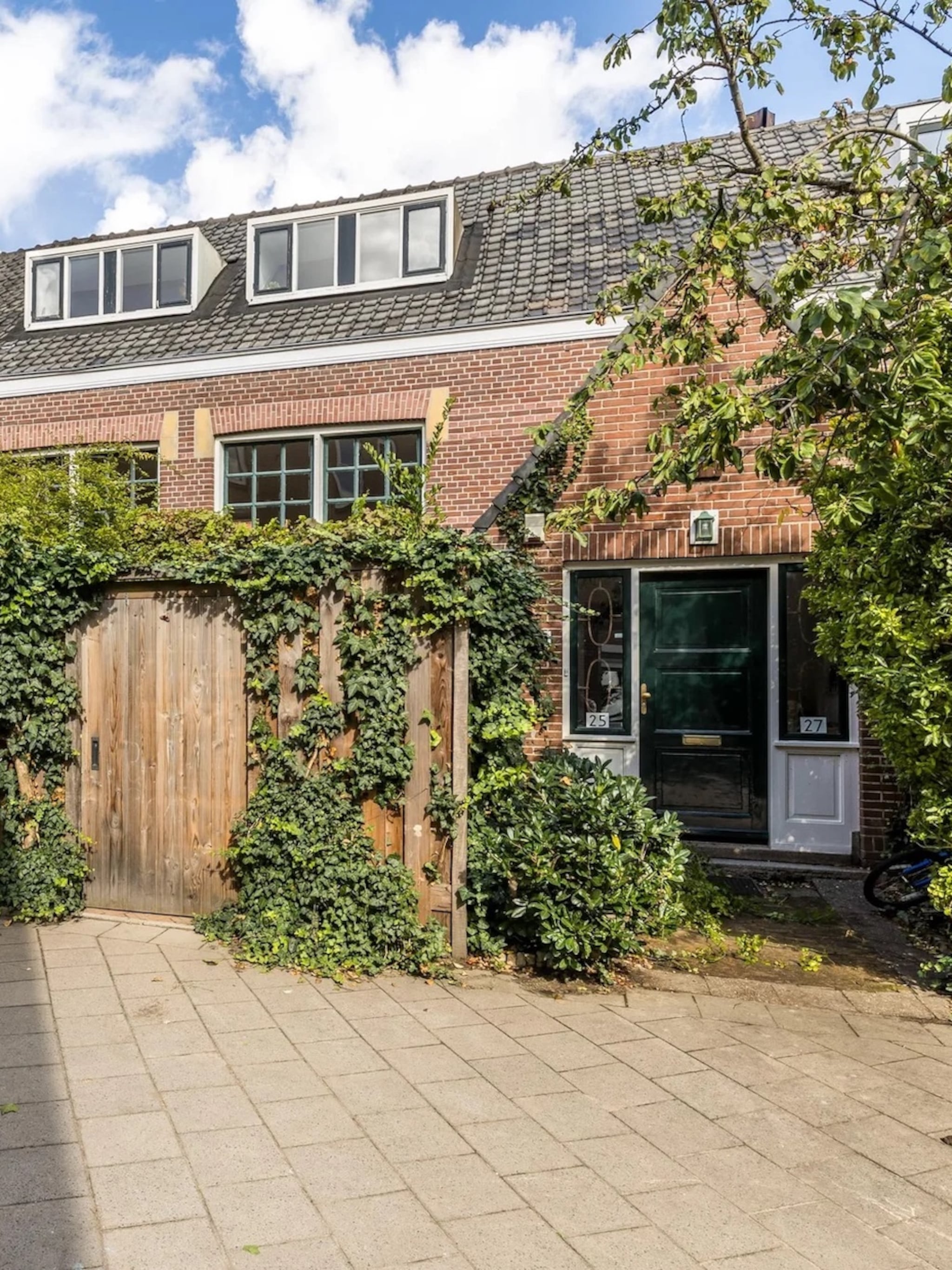 eclectisch familiehuis gedurfde mix stijlen kleuren