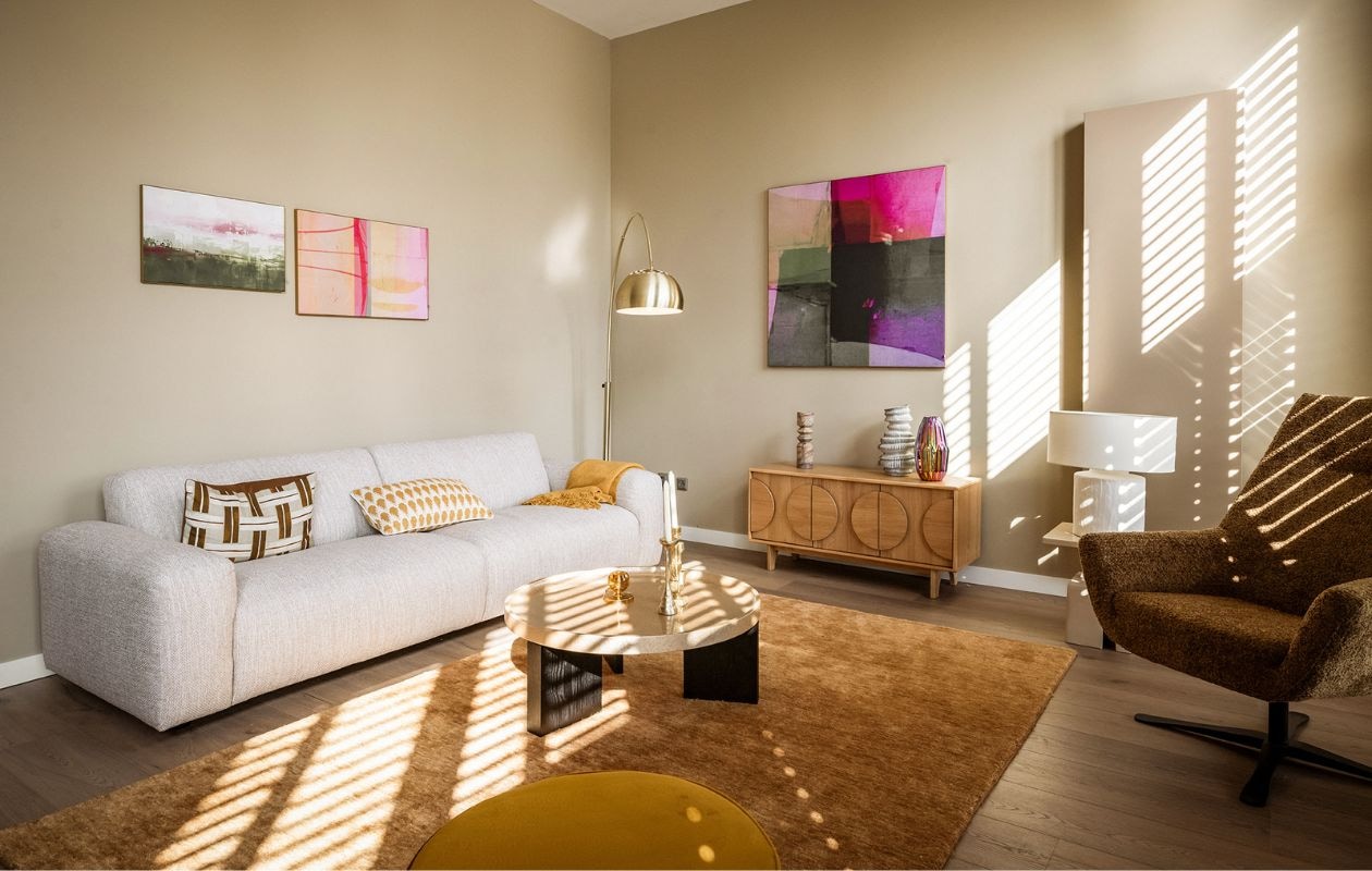 Weer verliefd op je huis aflevering 2 seizoen 23 2025, stylist Fietje in Schiedam, zithoek Weer verliefd op je huis aflevering 2 seizoen 23 2025 | styling Fietje Bruijn | fotografie Sonja Velda