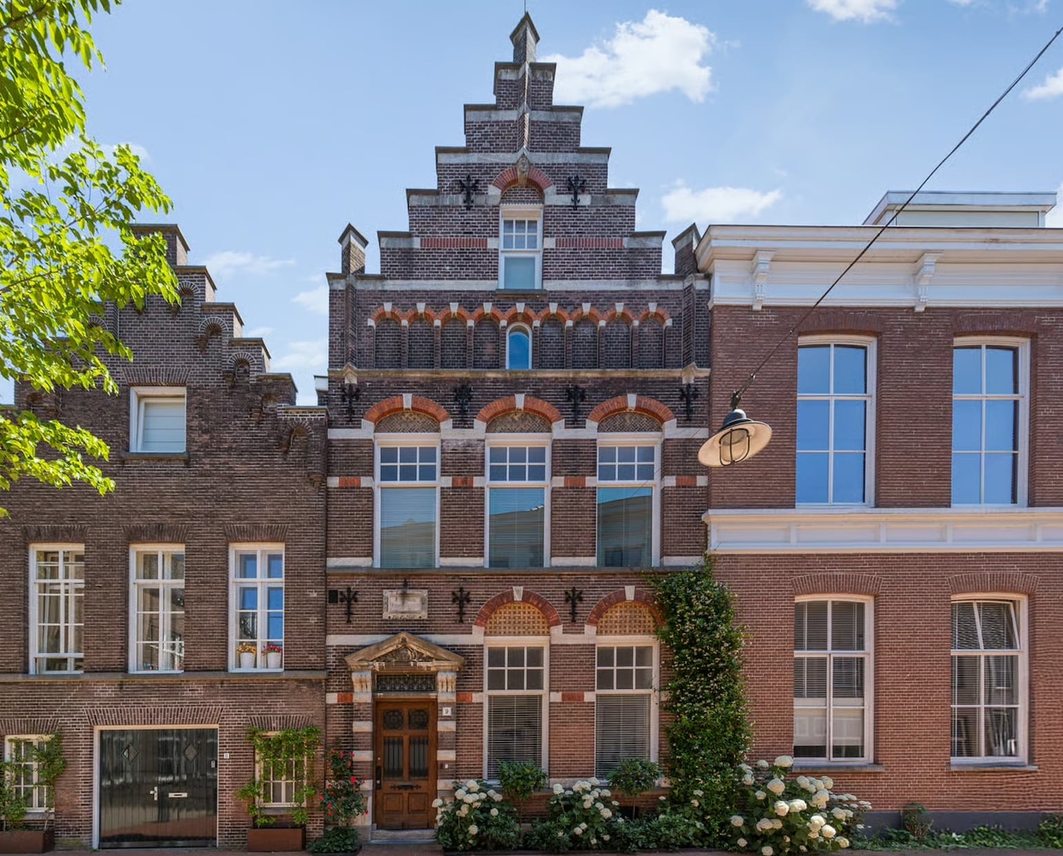 Funda - De Koster Makelaars