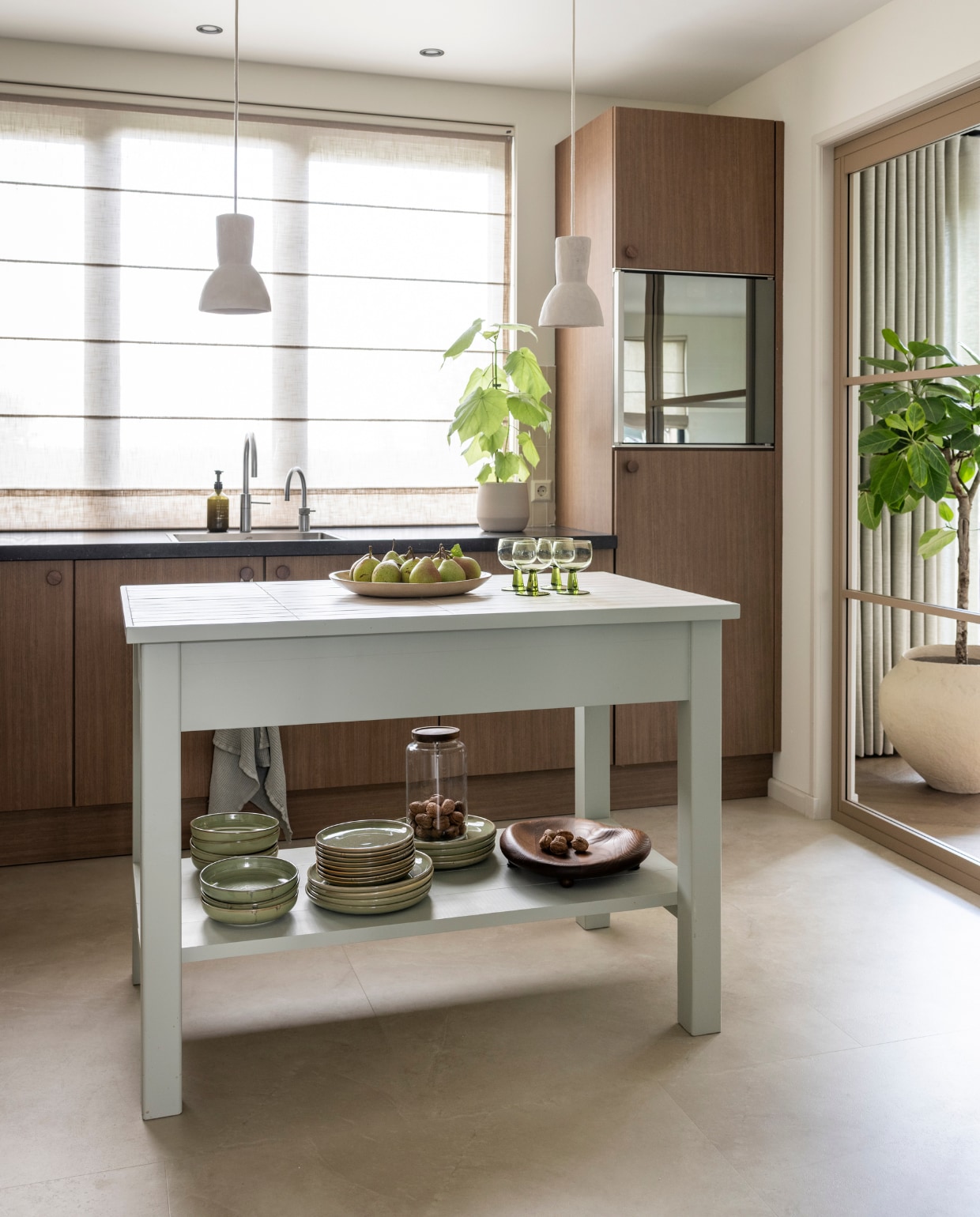 Weer verliefd op je huis aflevering 4 seizoen 23 2025, stylist Marlies in Oudewater, keuken vtwonen Weer verliefd op je huis aflevering 4 seizoen 23 2025 | styling Marlies Does | fotografie Margriet Hoekstra