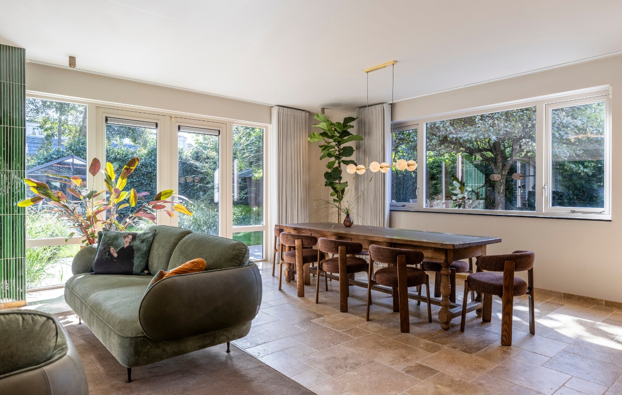 Weer verliefd op je huis aflevering 5 seizoen 23 2025, stylist Frans in Amersfoort, eethoek Weer verliefd op je huis aflevering 5 seizoen 23 2025 | styling Frans Uyterlinde | fotografie Margriet Hoekstra
