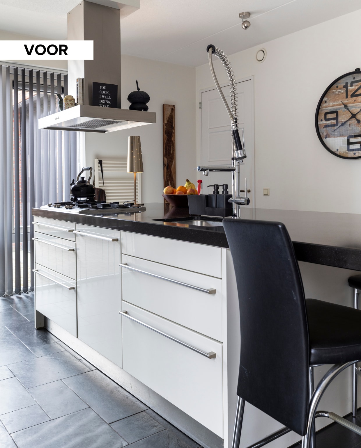 Weer verliefd op je huis aflevering 5 seizoen 23 2025, stylist Frans in Amersfoort, keuken voor de make-over Weer verliefd op je huis aflevering 5 seizoen 23 2025 | styling Frans Uyterlinde | fotografie Margriet Hoekstra